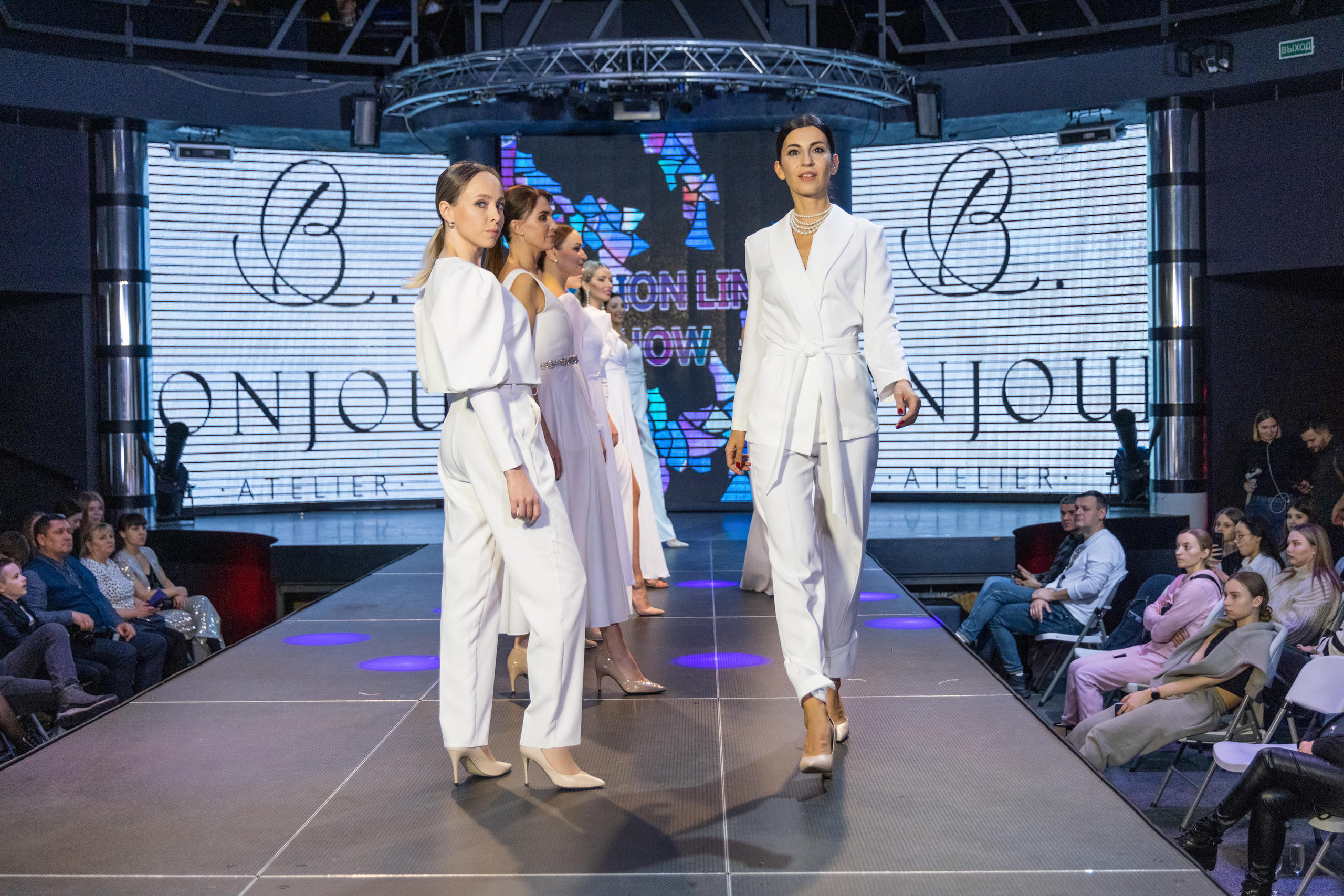 Fashion_line_show. Свадебный салон-ателье Бонжур в Минске Bonjour