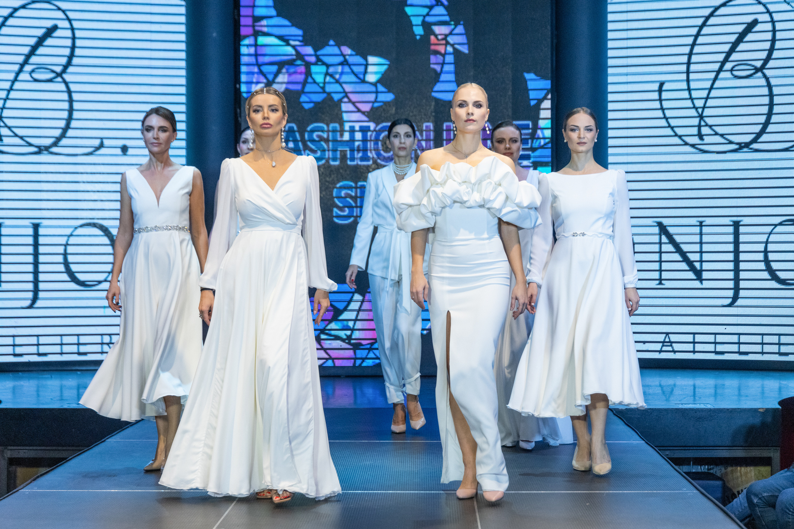 Fashion_line_show. Свадебный салон-ателье Бонжур в Минске Bonjour