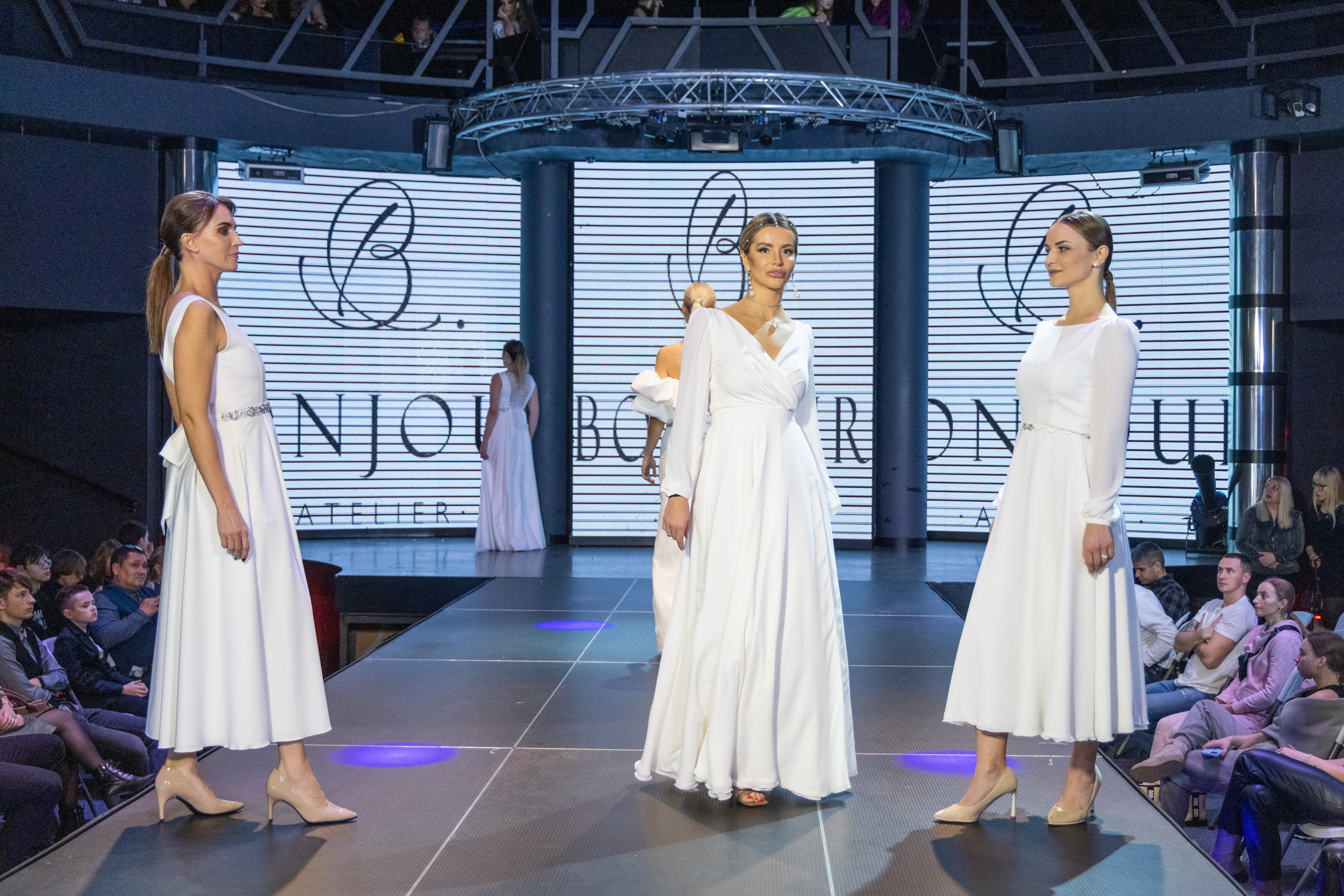 Fashion_line_show. Свадебный салон-ателье Бонжур в Минске Bonjour