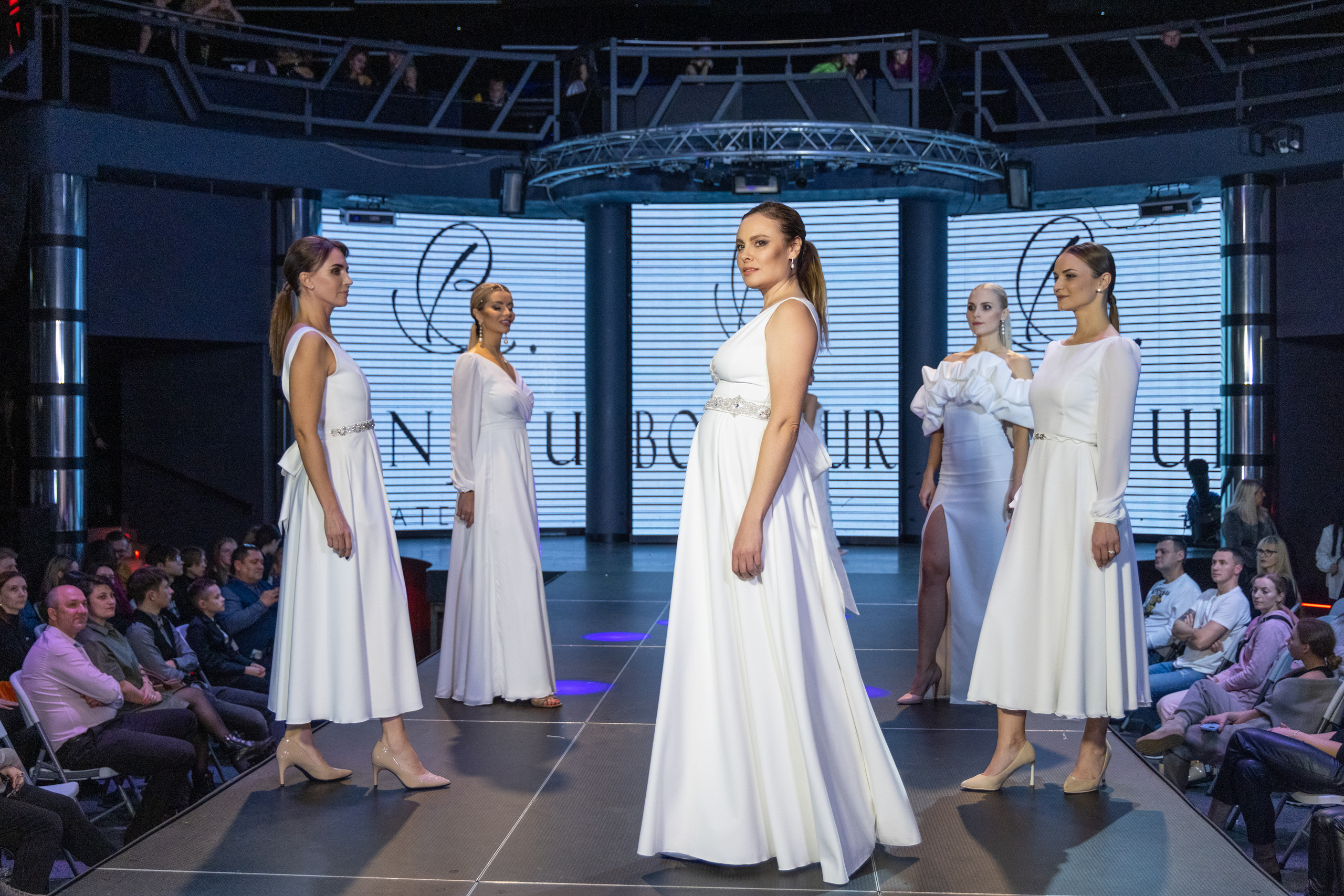 Fashion_line_show. Свадебный салон-ателье Бонжур в Минске Bonjour