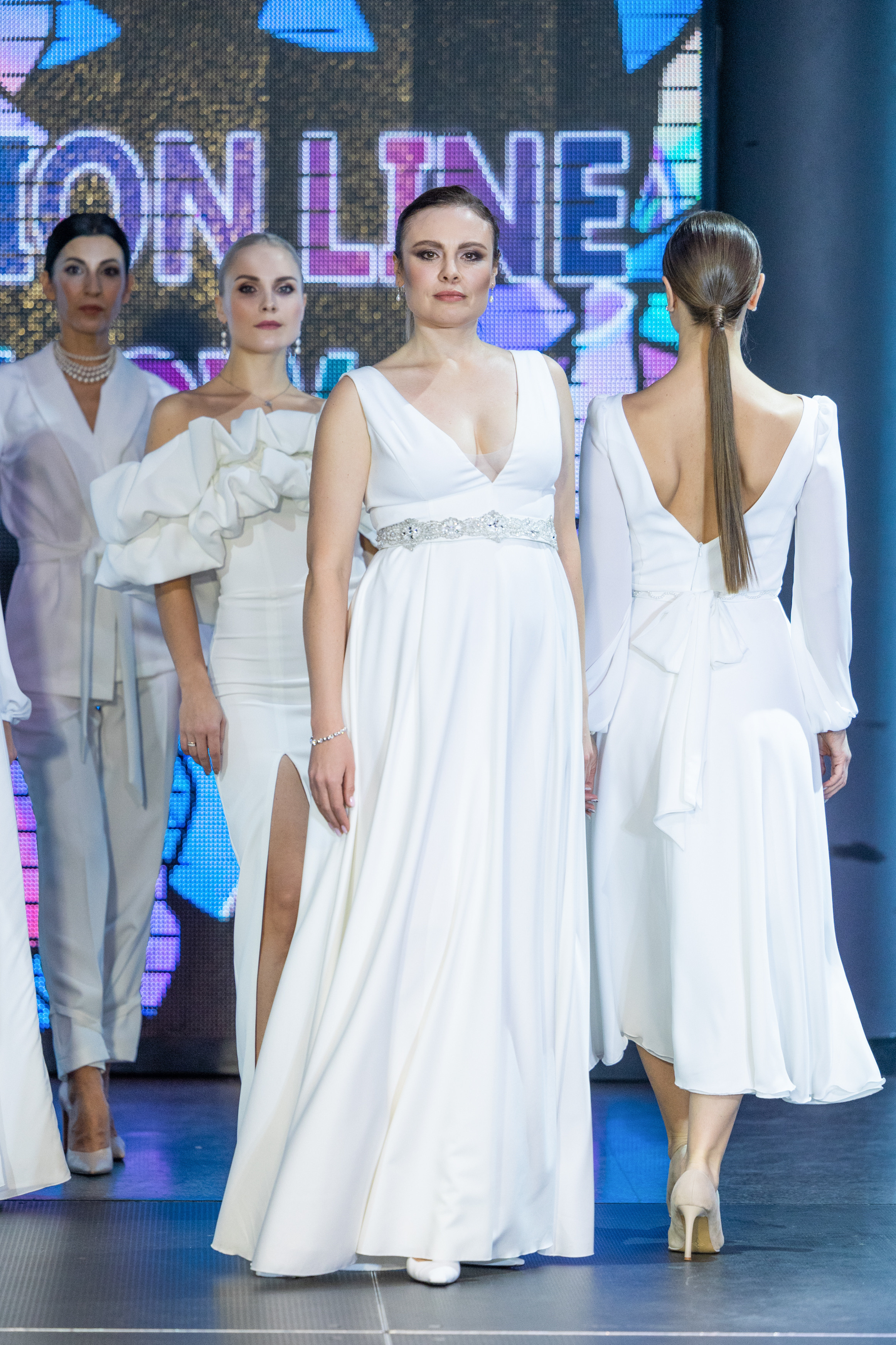 Fashion_line_show. Свадебный салон-ателье Бонжур в Минске Bonjour
