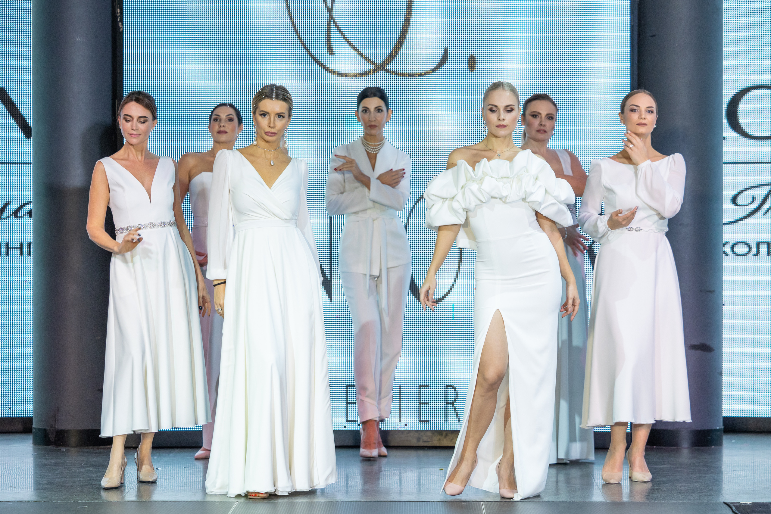 Fashion_line_show. Свадебный салон-ателье Бонжур в Минске Bonjour