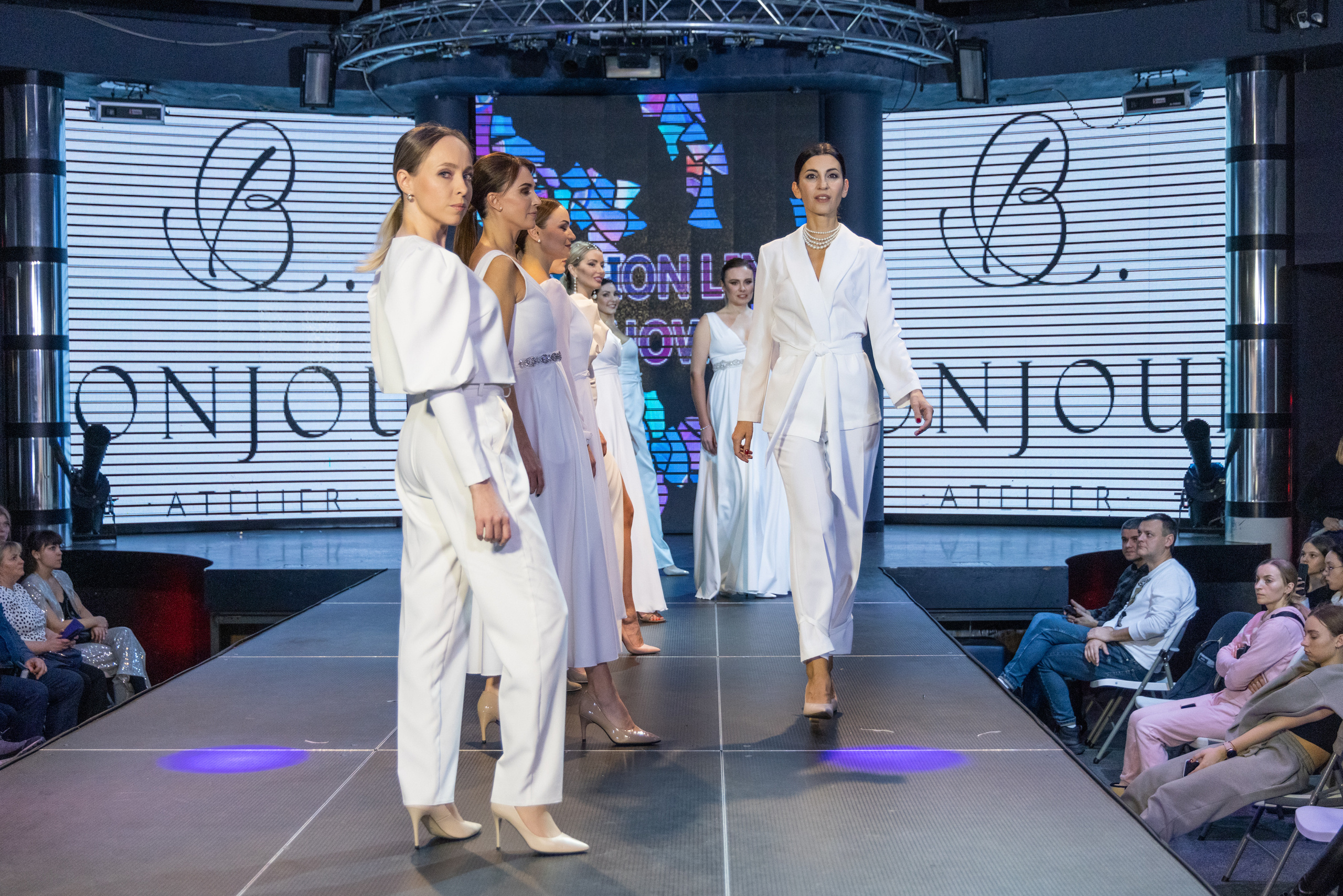 Fashion_line_show. Свадебный салон-ателье Бонжур в Минске Bonjour