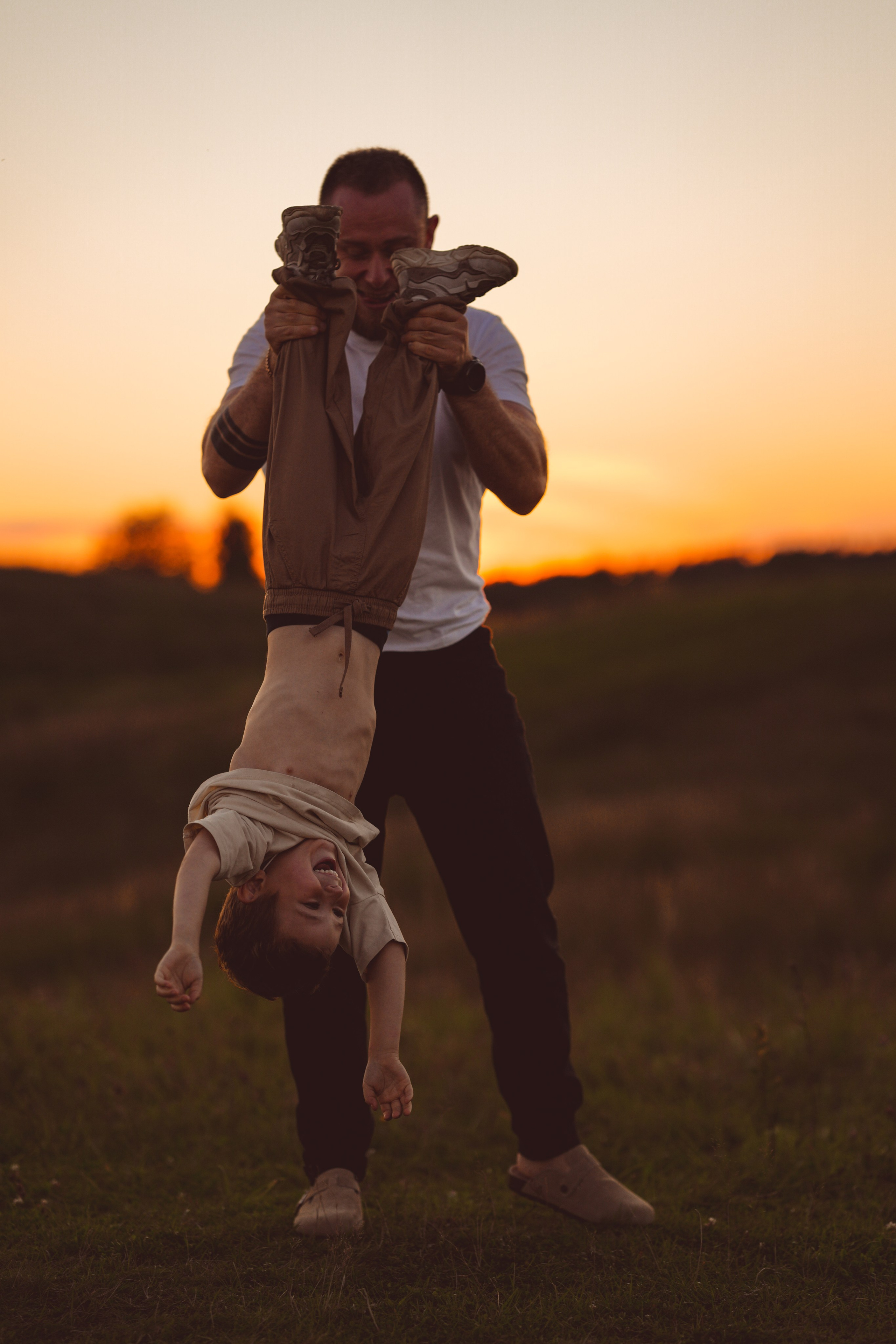 Семья Тони и Саши на закате. Семейный и портретный фотограф в Санкт-Петербурге Татьяна Гримоть