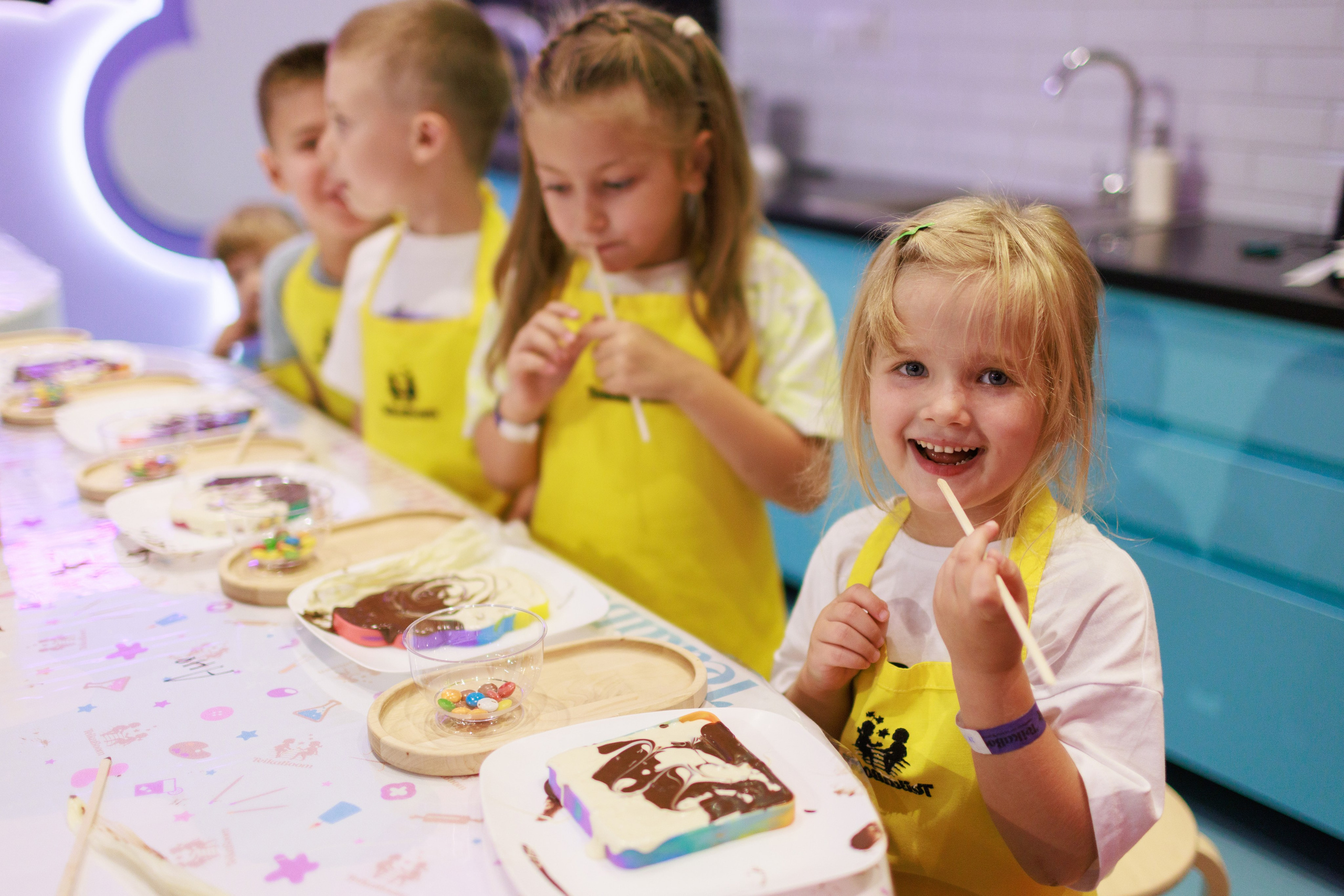 Фотосессия детского мастер-класса в Тейкабум