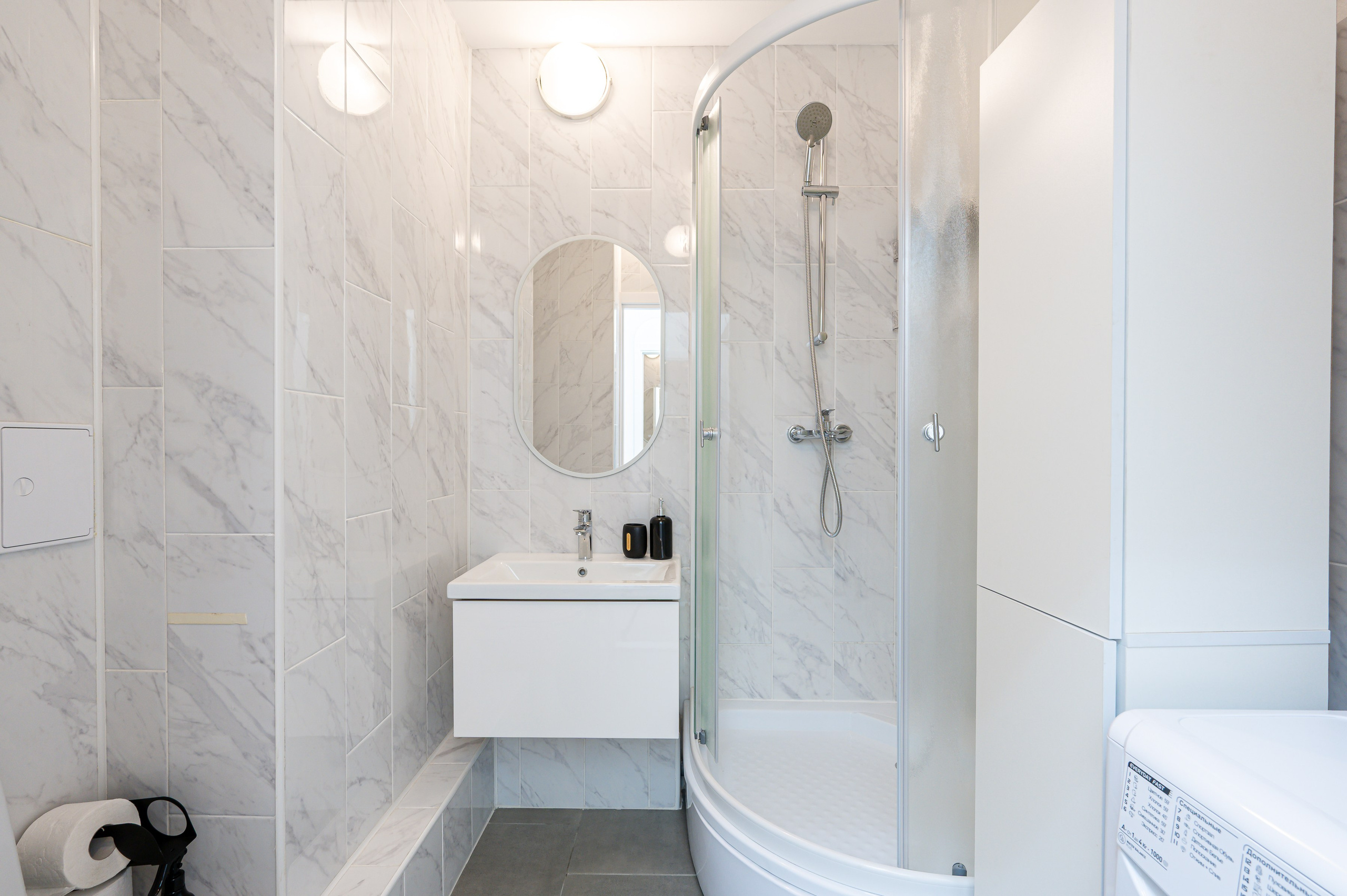 Студия на Октябрьской набережной. Интерьерный фотограф. Фото- видеосъемка недвижимости Санкт-Петербург