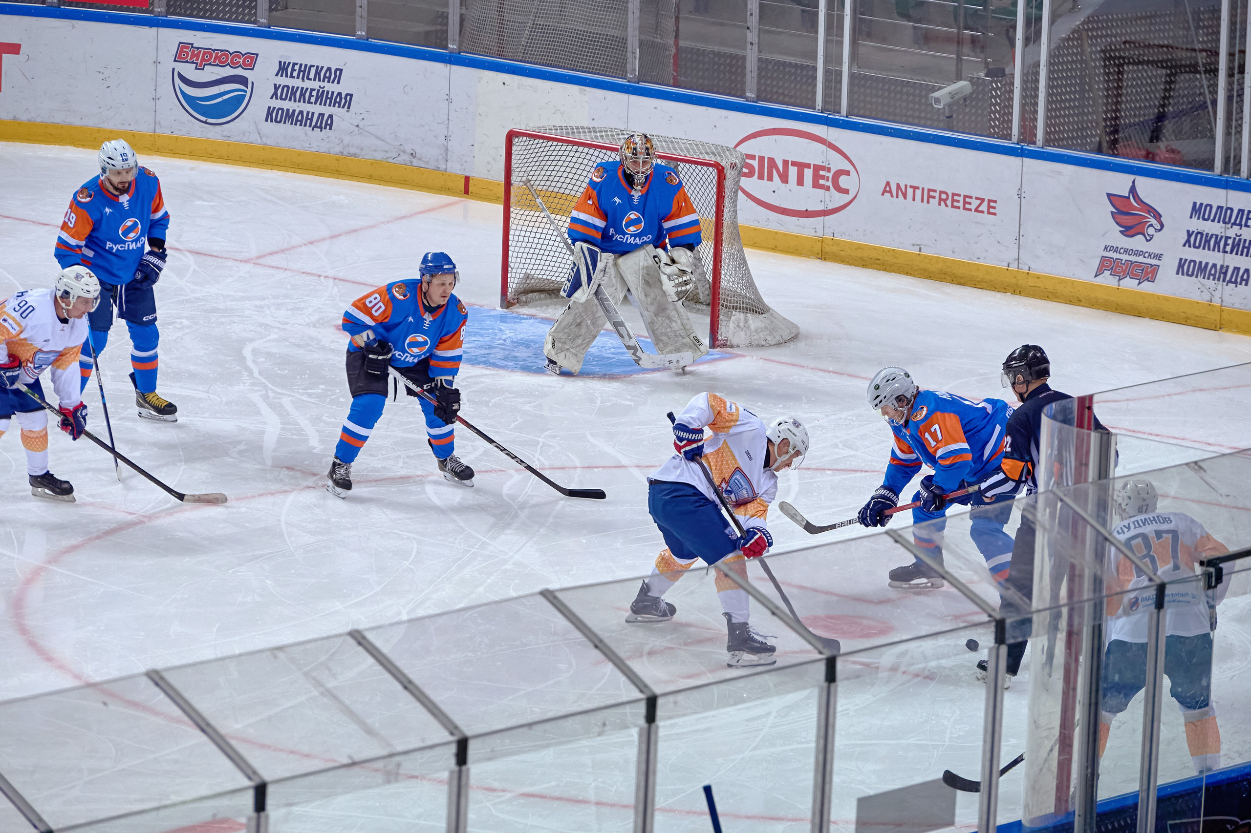 Платинум Арена — Хоккей — РусГидро. Фотограф Яковлев Роман — Красноярск
