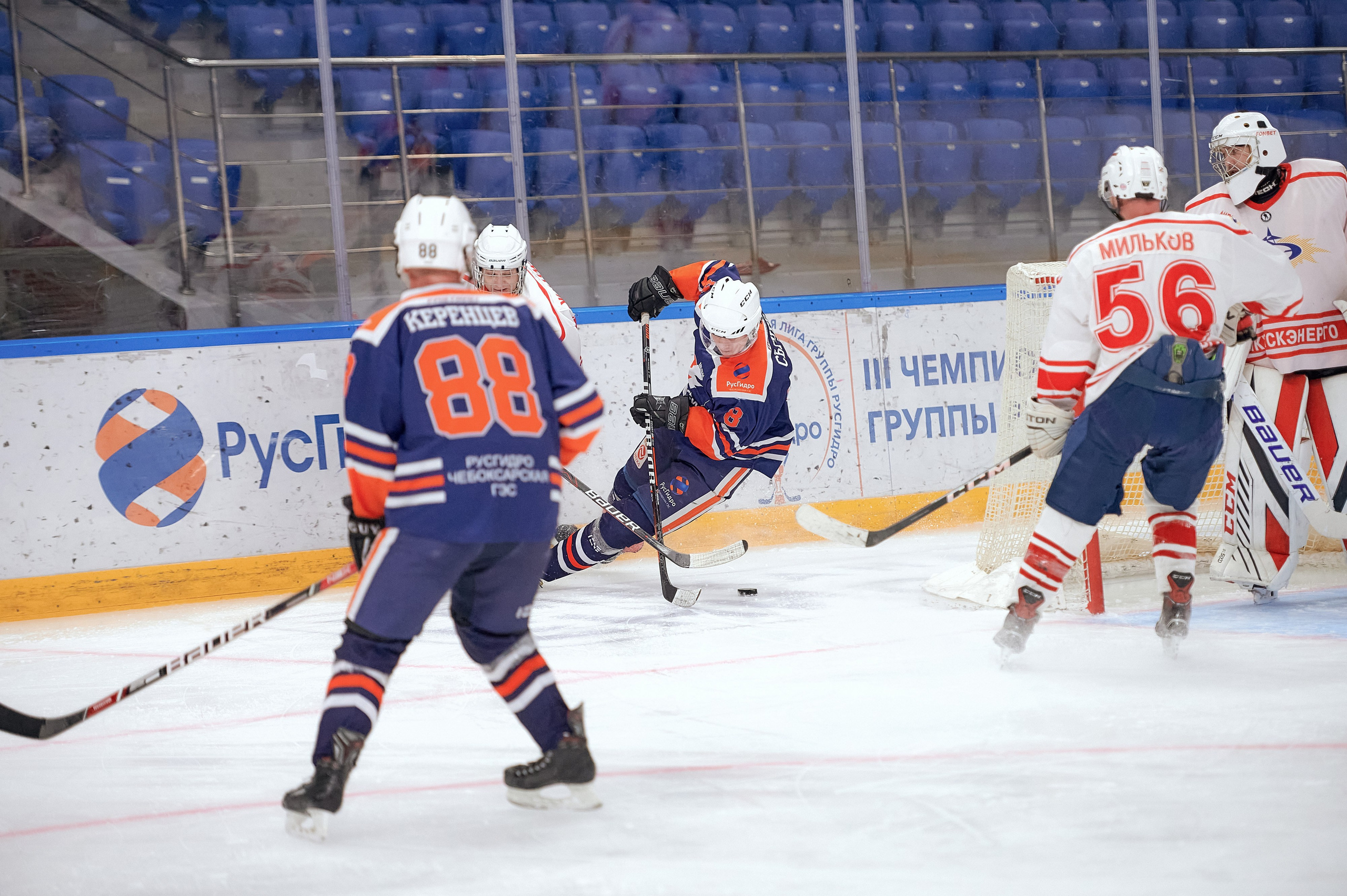 Портфолио репортажной фотосъёмки: Кристалл арена — Хоккей — РусГидро. Фотограф Яковлев Роман — Красноярск