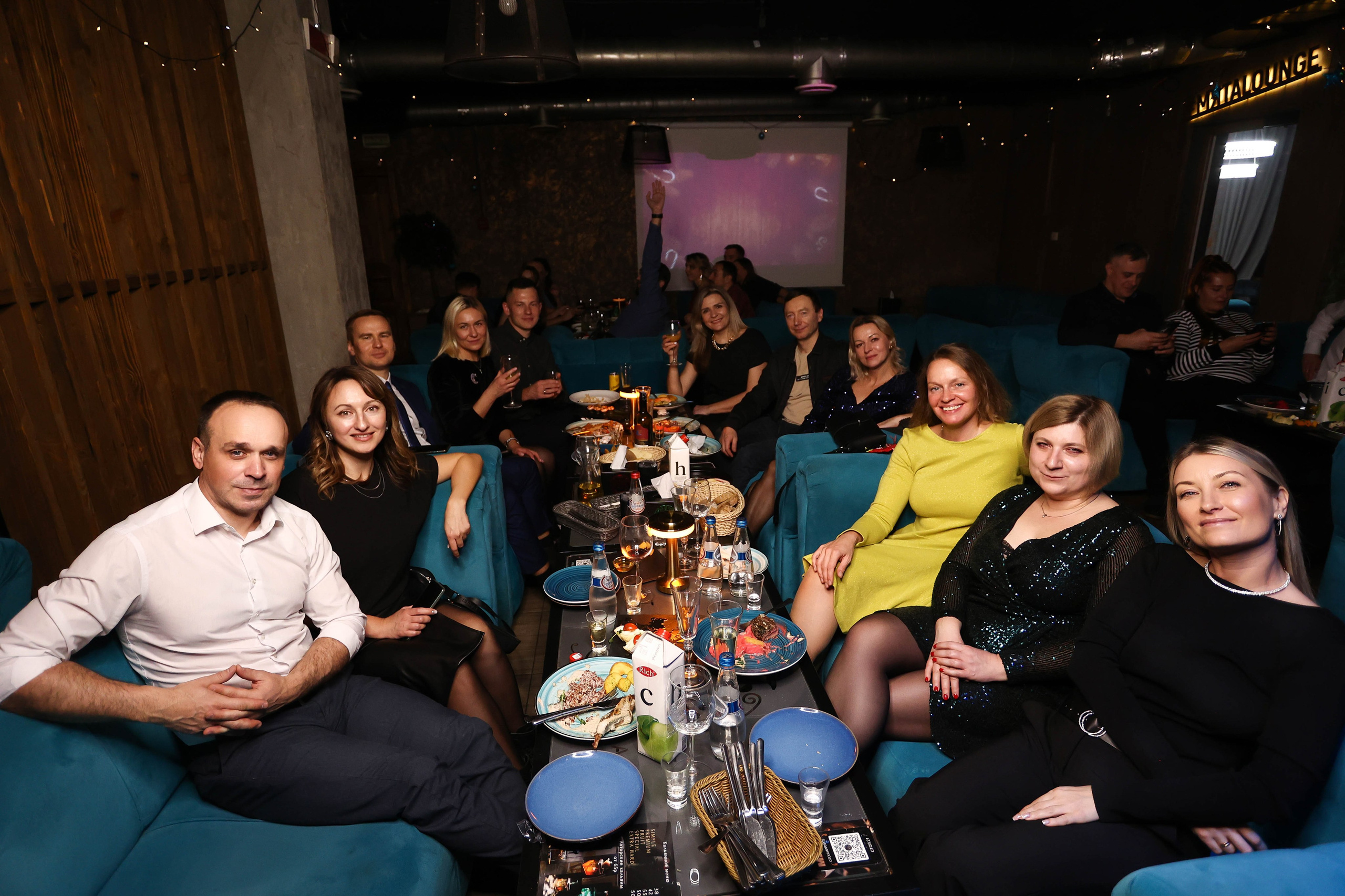 16/12/23 Новогоднее караоке в Мята Спортивная. Мята Спортивная — Кальянная, караоке, бар в Минске