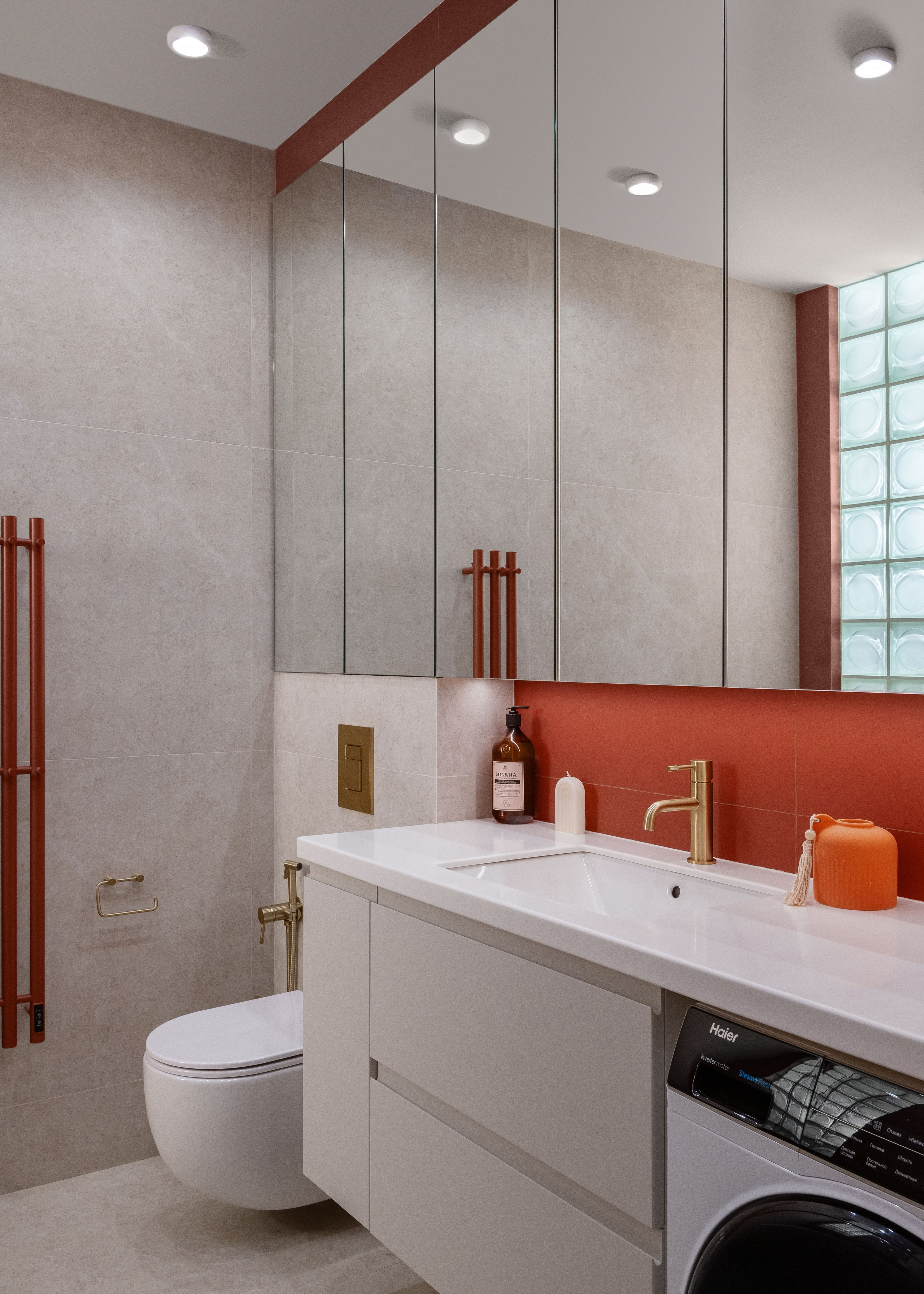 Ботаническая_ул_29. Вячеслав Лазарев фотографирую интерьеры