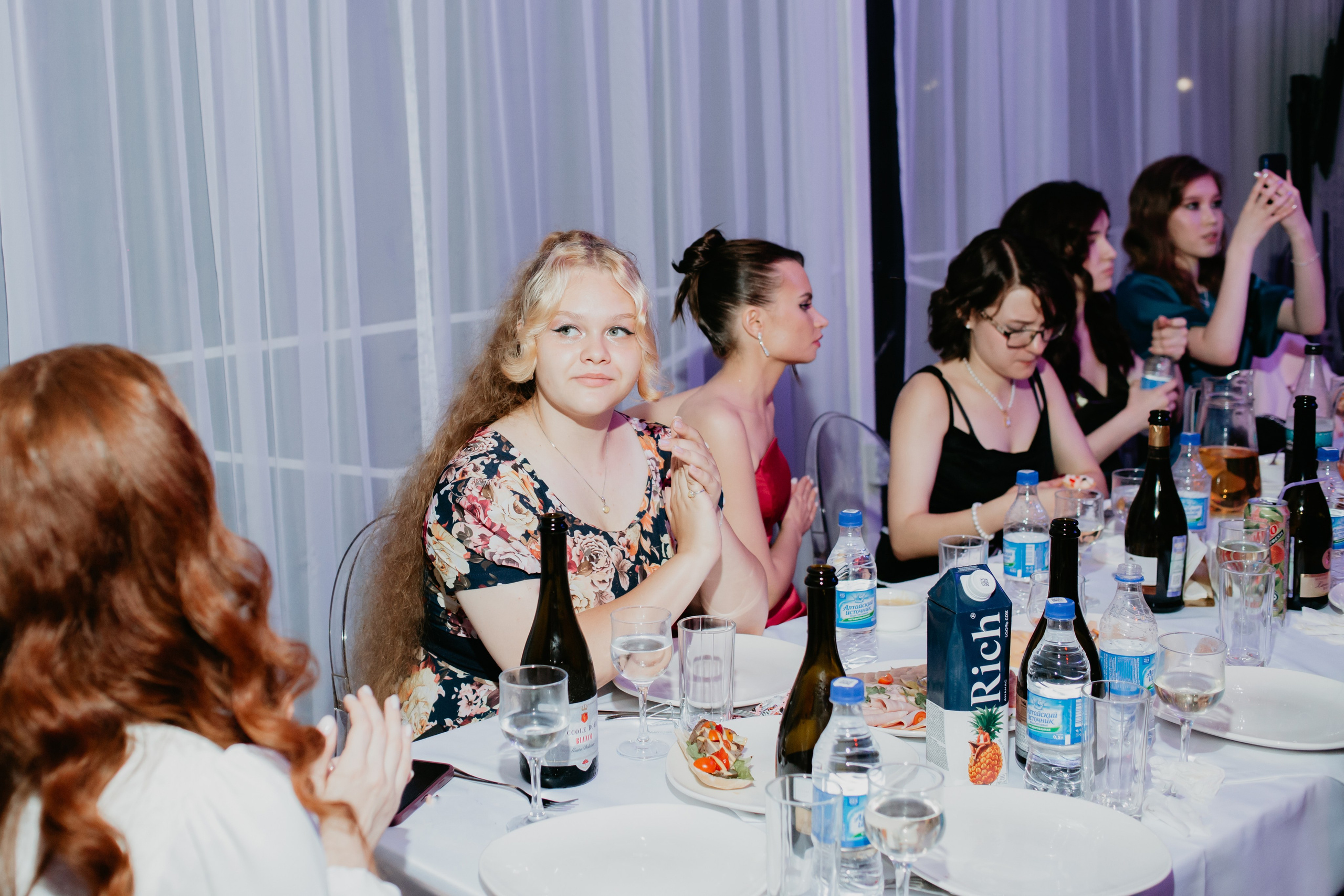 Выпускной 2025 (41 школа) 11 класс. Фотограф в Челябинске Ополихина Анна