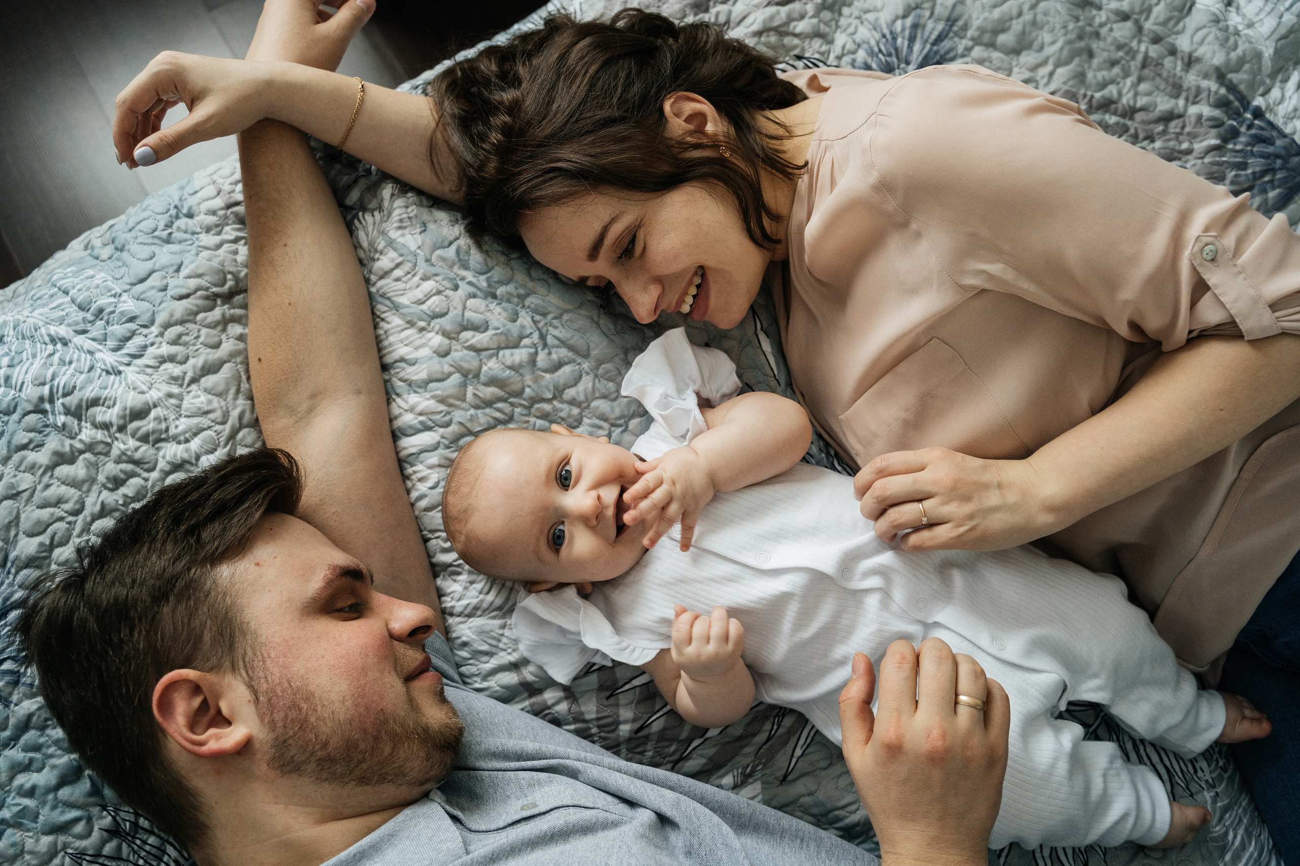 Малышка Мия с мамой Настей и папой Женей. Свадебный и семейный фотограф в Нижнем Новгороде Коданева Ольга