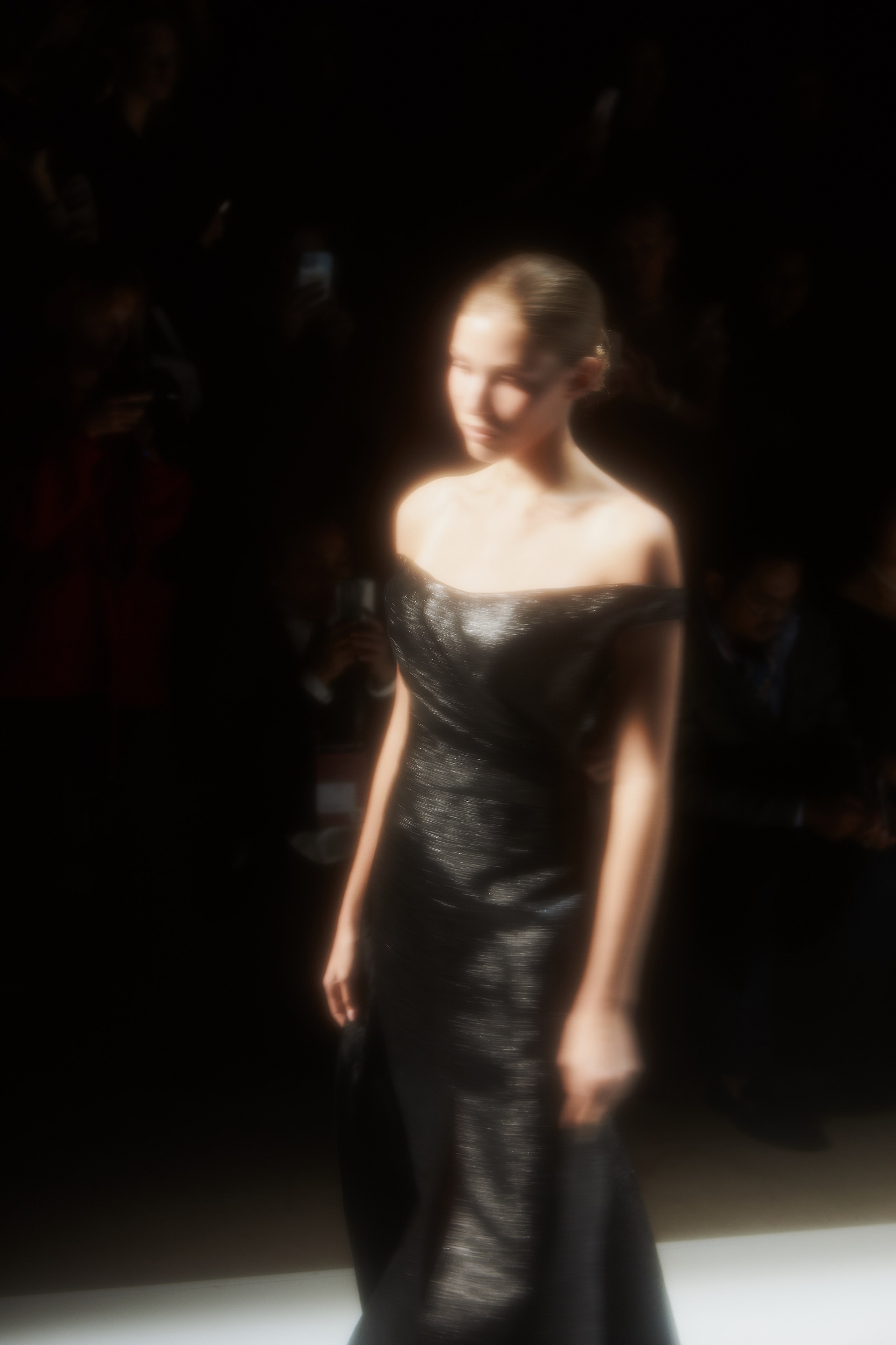 Неделя Моды в Москве Октябрь 2024 (Цвет). Фотограф в Мурманске Оксана Черноморец