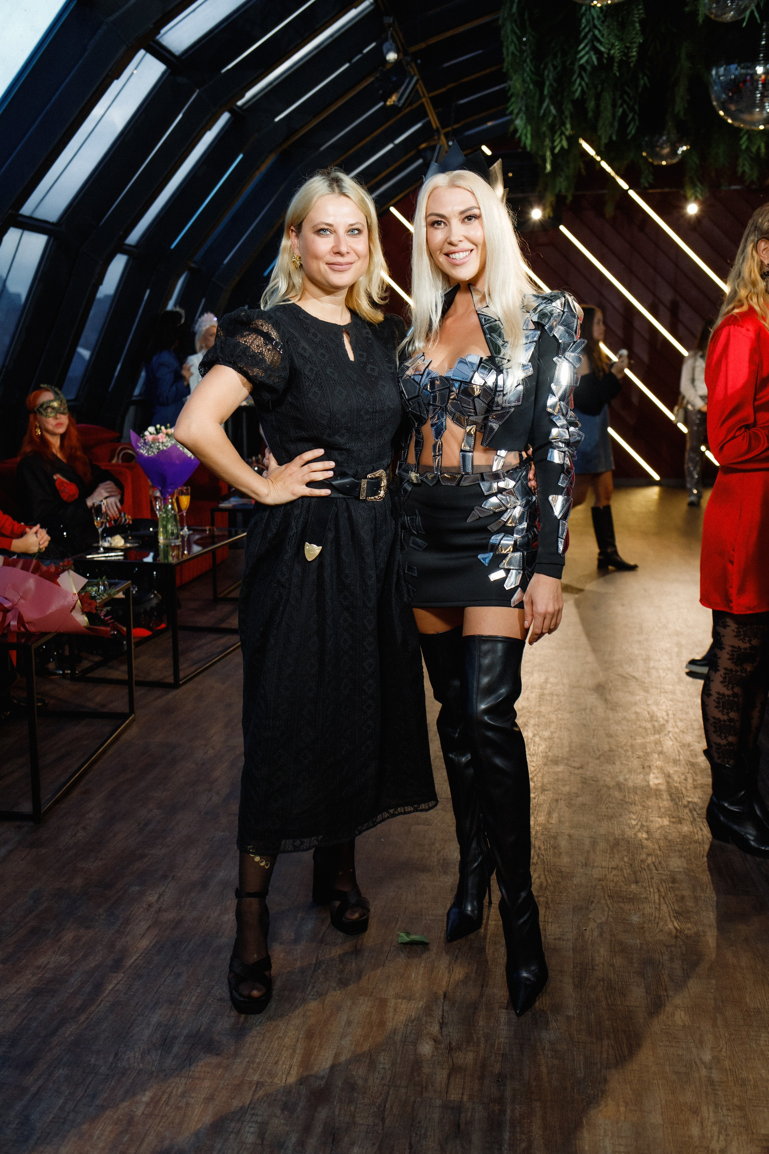 QUEEN KHV [12 ЛЕТ]. СВОИ. ФОТООТЧЕТЫ-СОБЫТИЯ-МЕСТА