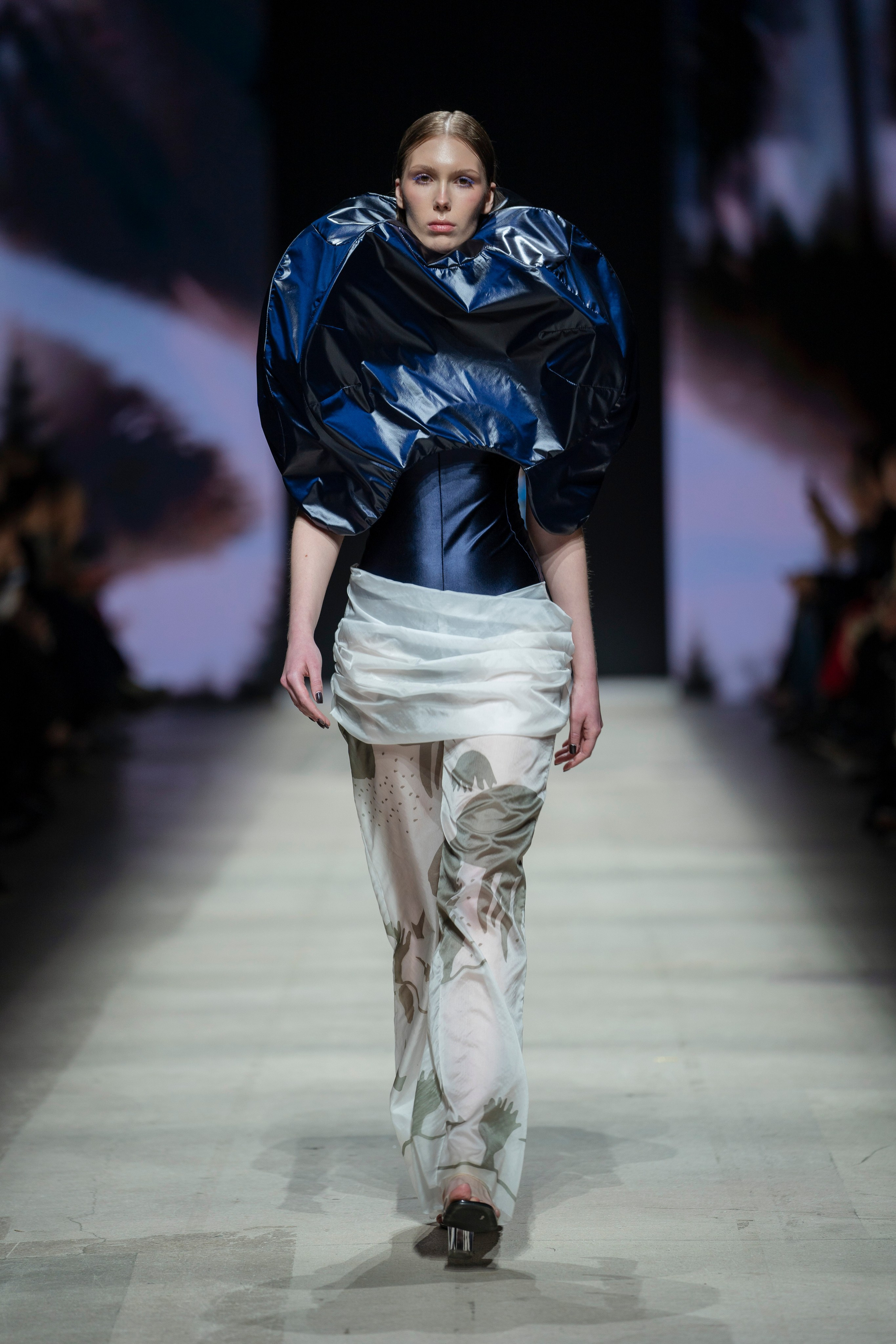 Показ Школы дизайна НИУ ВШЭ на Московской неделе моды. Фотограф в Москве Савкина Евгения