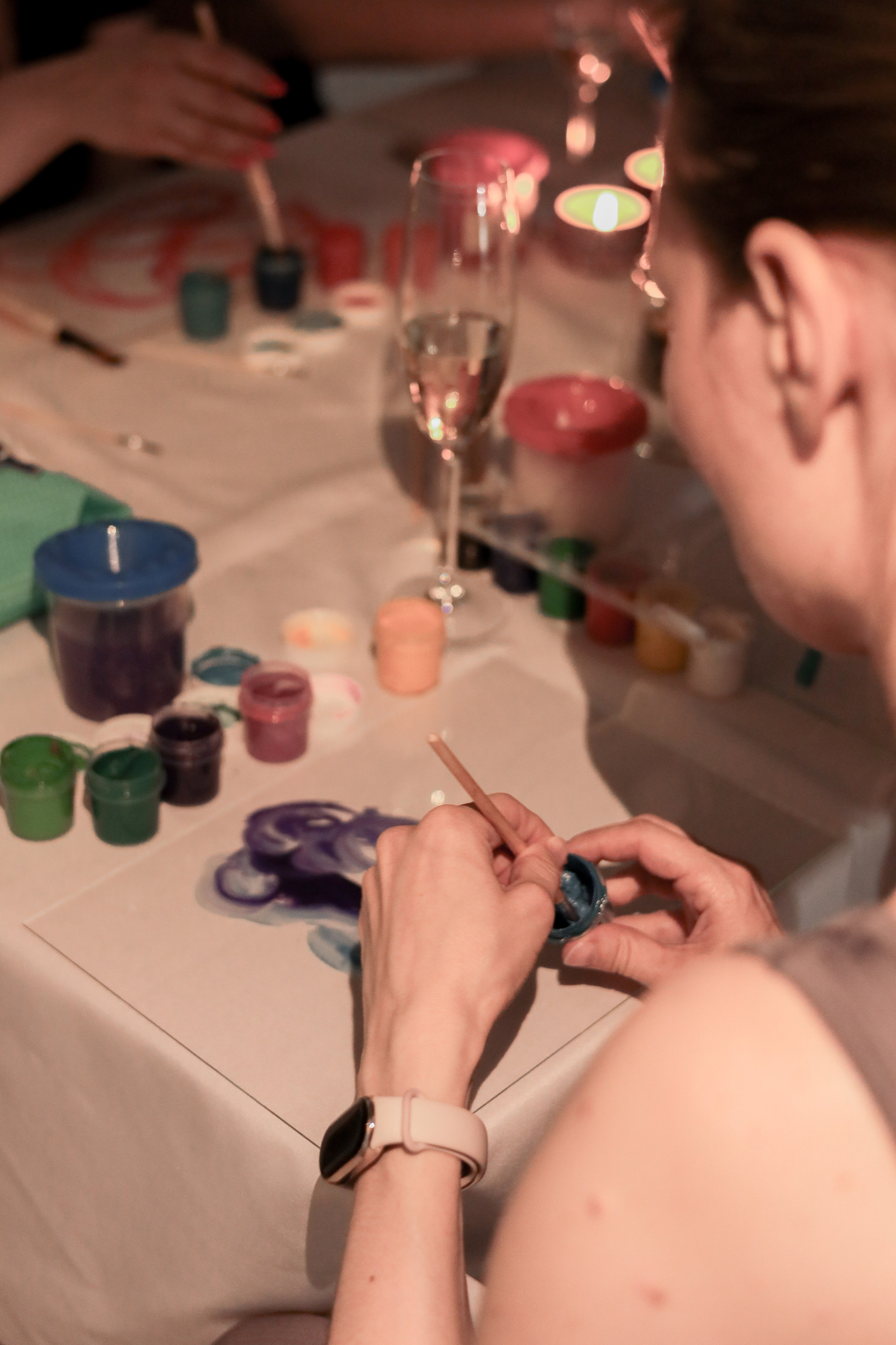 Арт-терапия + аэройога. Фотограф Надршина Лилия