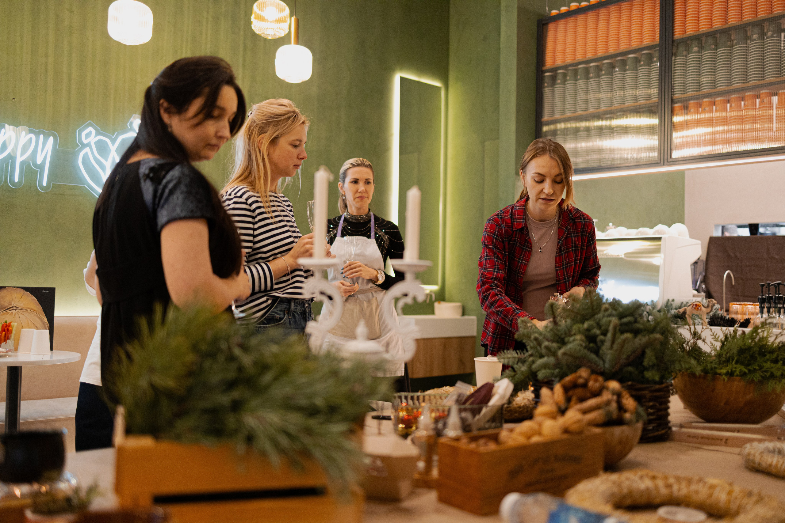 Мк свечи и венок (новогодний корпоратив). Анастасия Ракчеева Художник