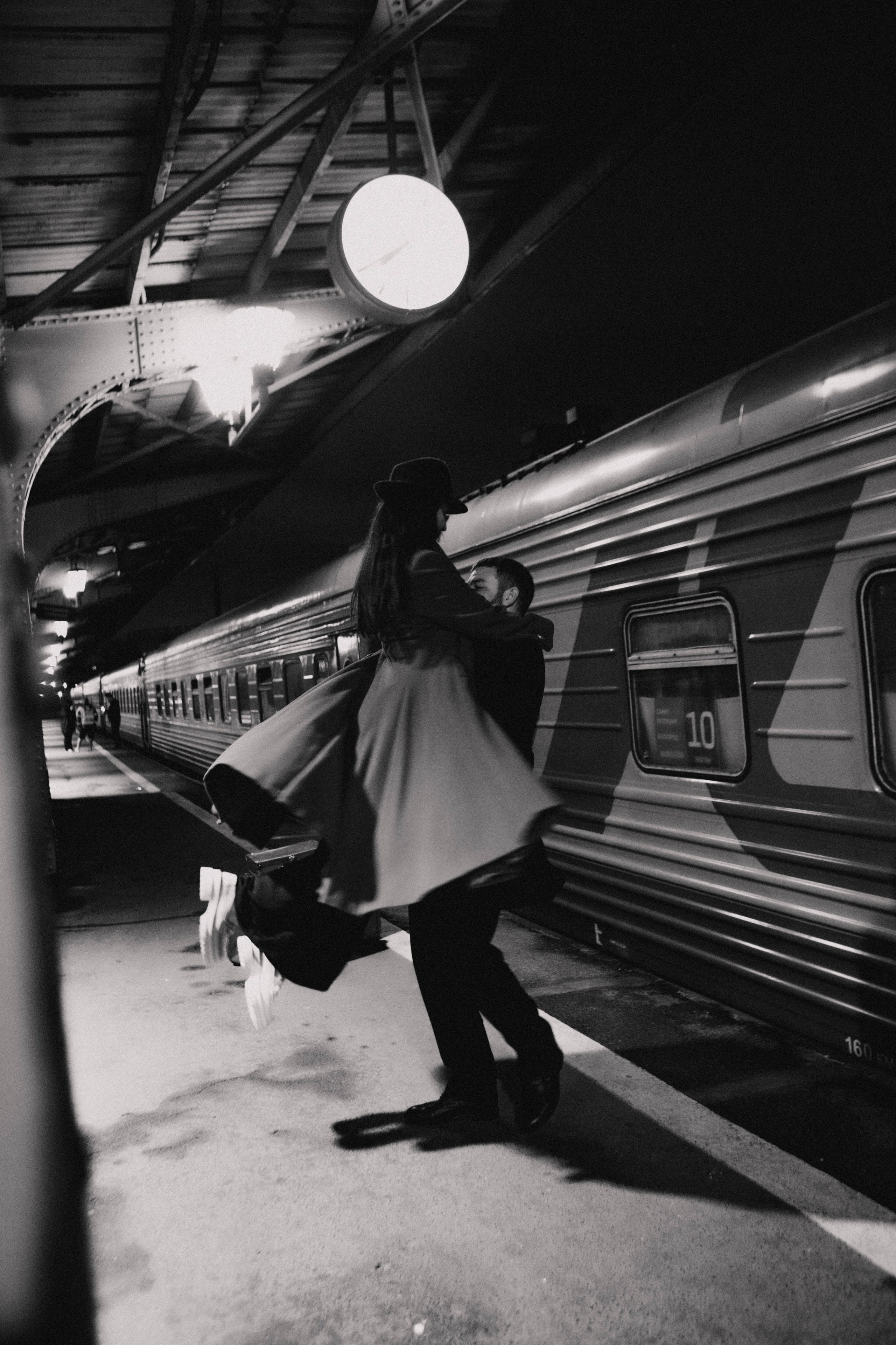 Витебский вокзал. Варя + Сергей. Фотограф в Нижнем Новгороде