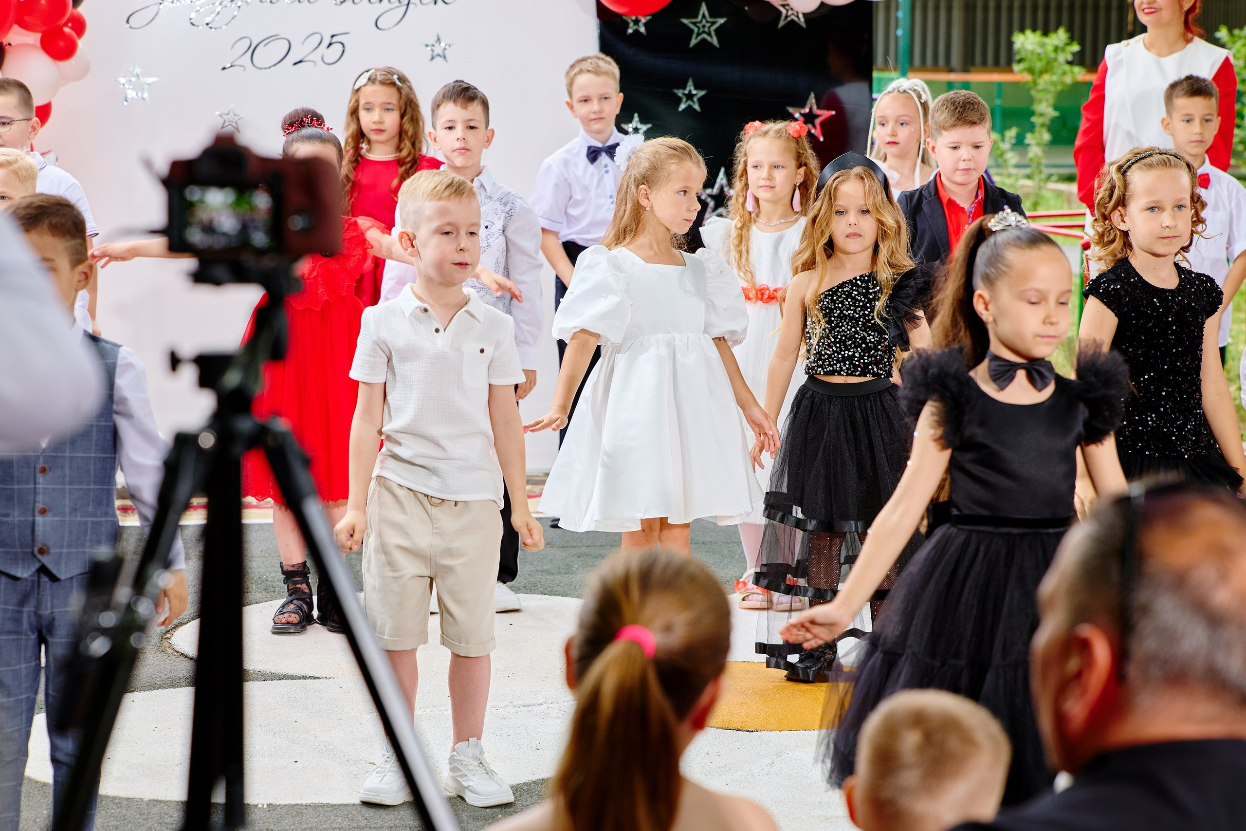 Выпускной 45 сад. Фотограф Выпускные альбомы Таганрог Сергей Коробченко