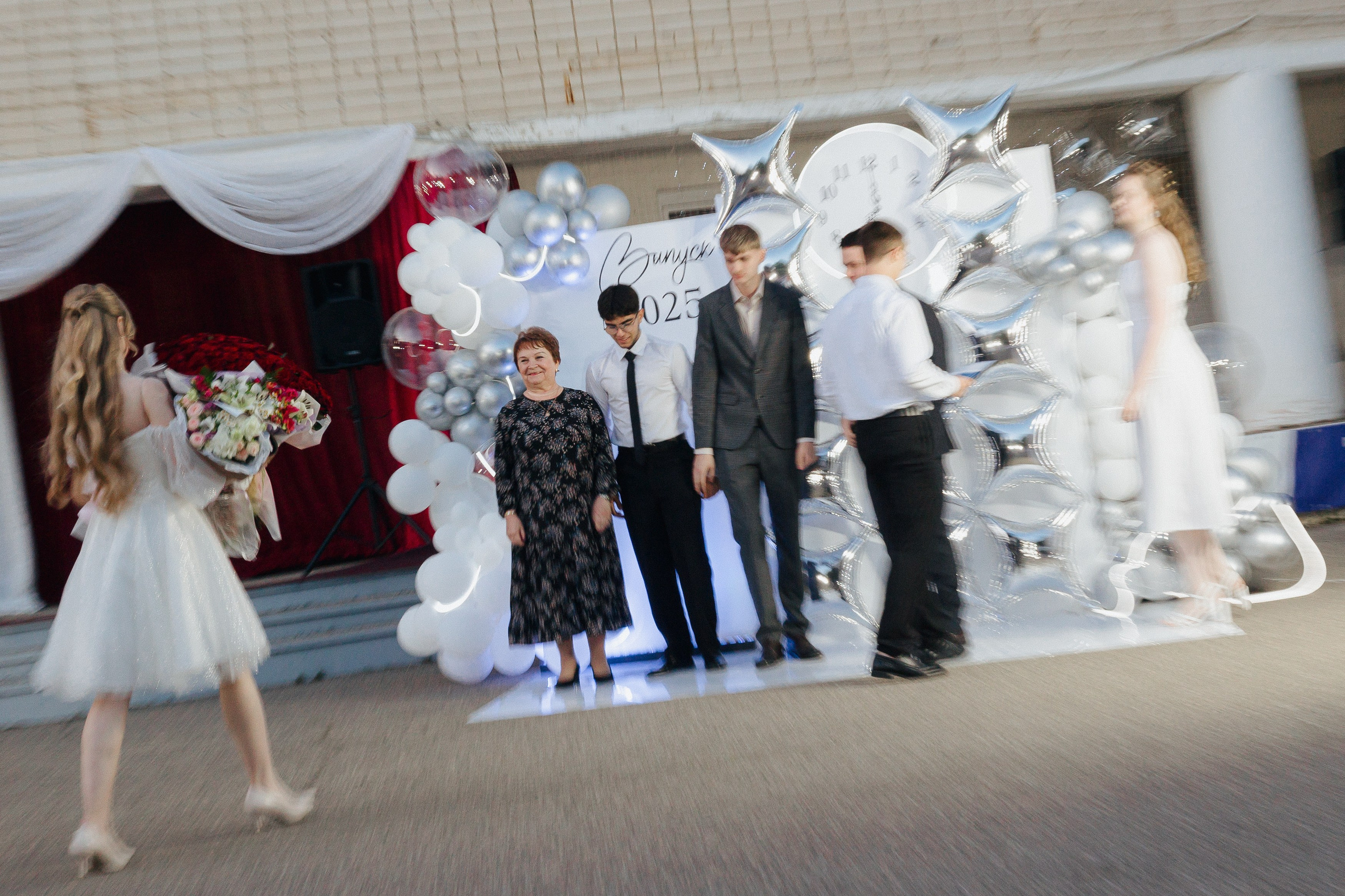 Вручение аттестатов. Свадебный фотограф Роман Еремеев