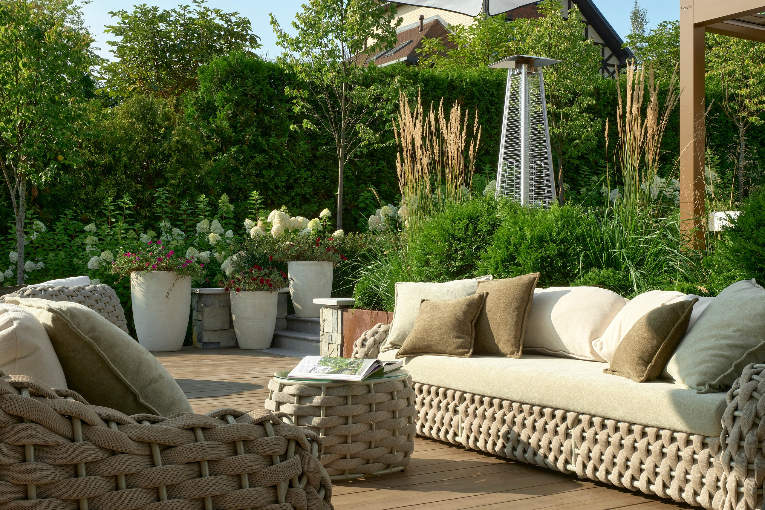 Фотосъемка сада в Кирполье для ландшафтной компании Хвоя. Фотосъемка частных садов и интерьеров | Санкт-Петербург | Москва | РФ