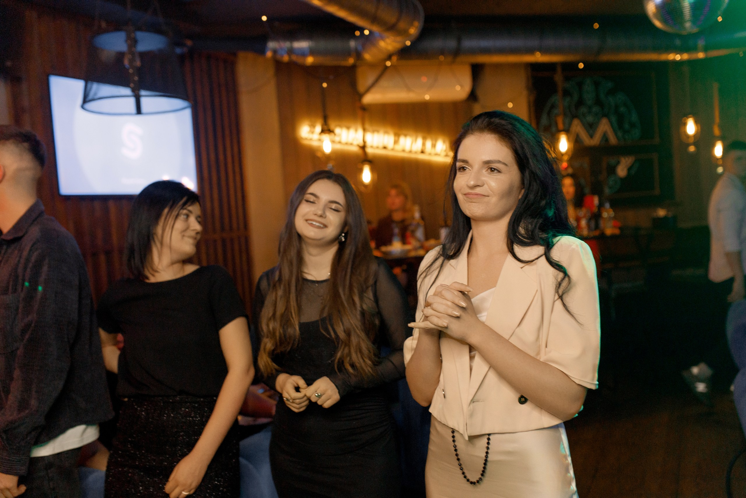 New Year 2025. Мята Спортивная — Кальянная, караоке, бар в Минске