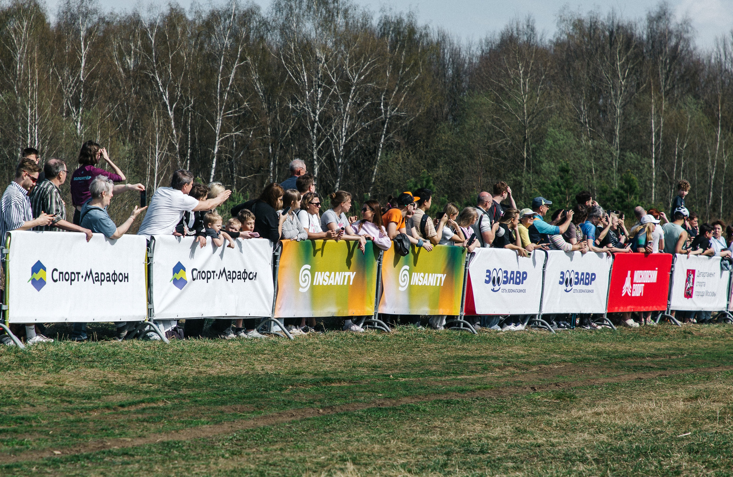 Кросс «Быстрый пёс» 2025. Репортажный фотограф в Москве