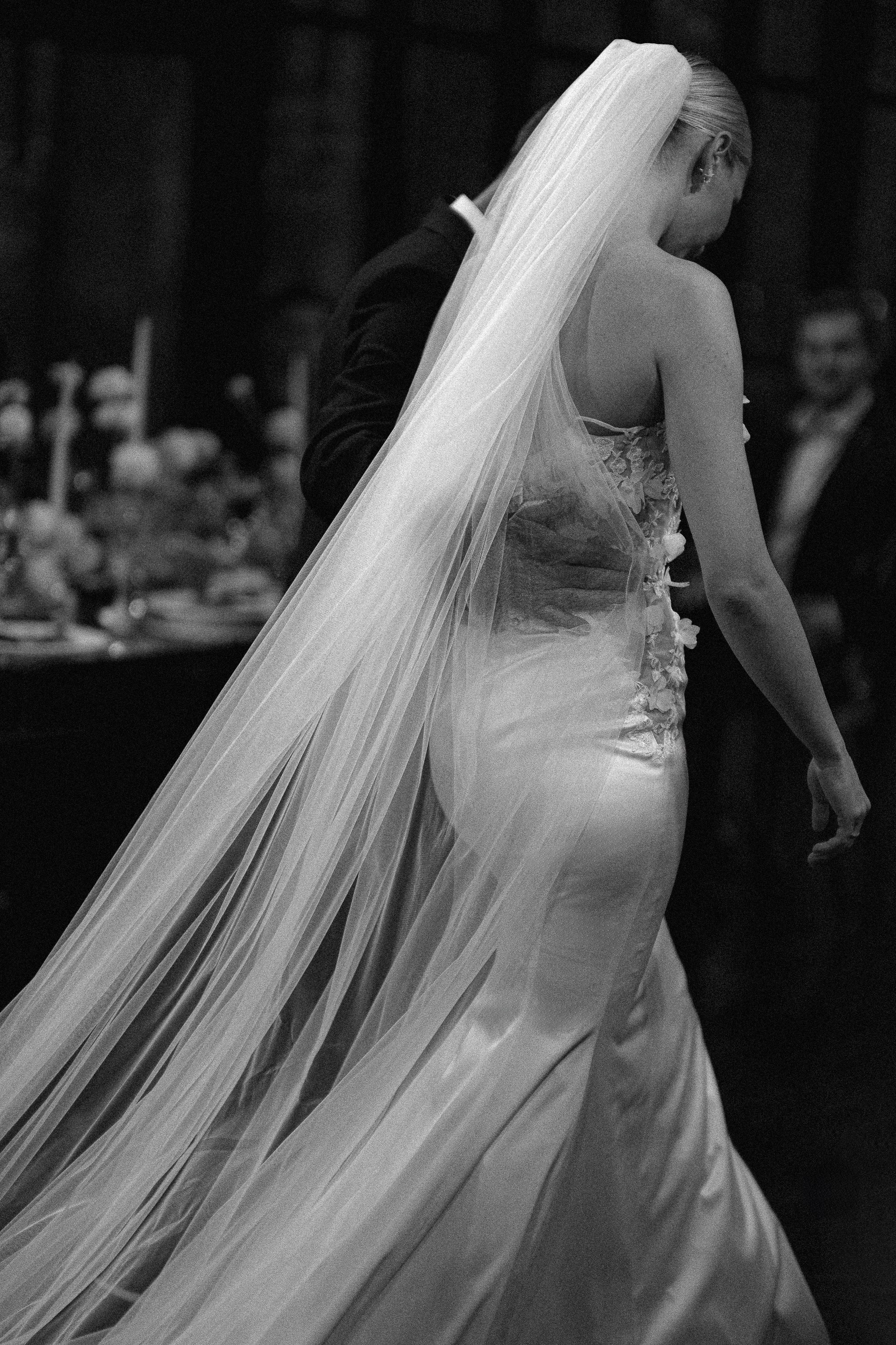 Love is all Around. Сентиментальная свадебная фотография