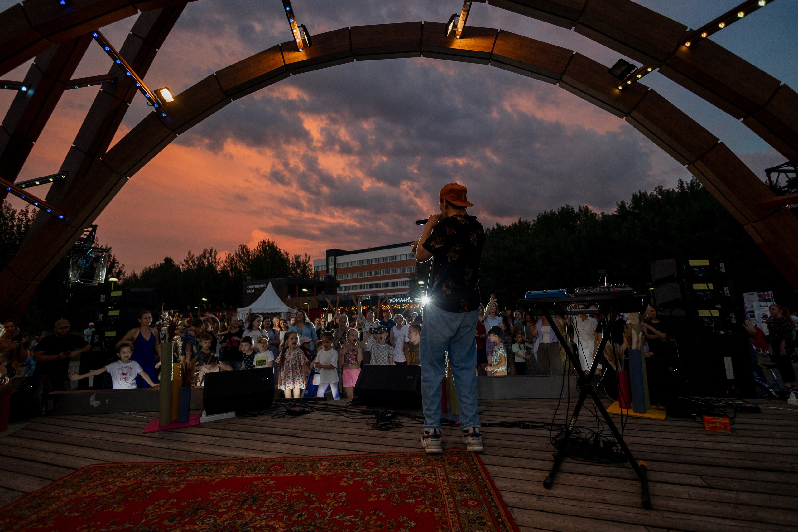 REACTOR Тур. Портретный и репортажный фотограф в Казани Максим Сипачев