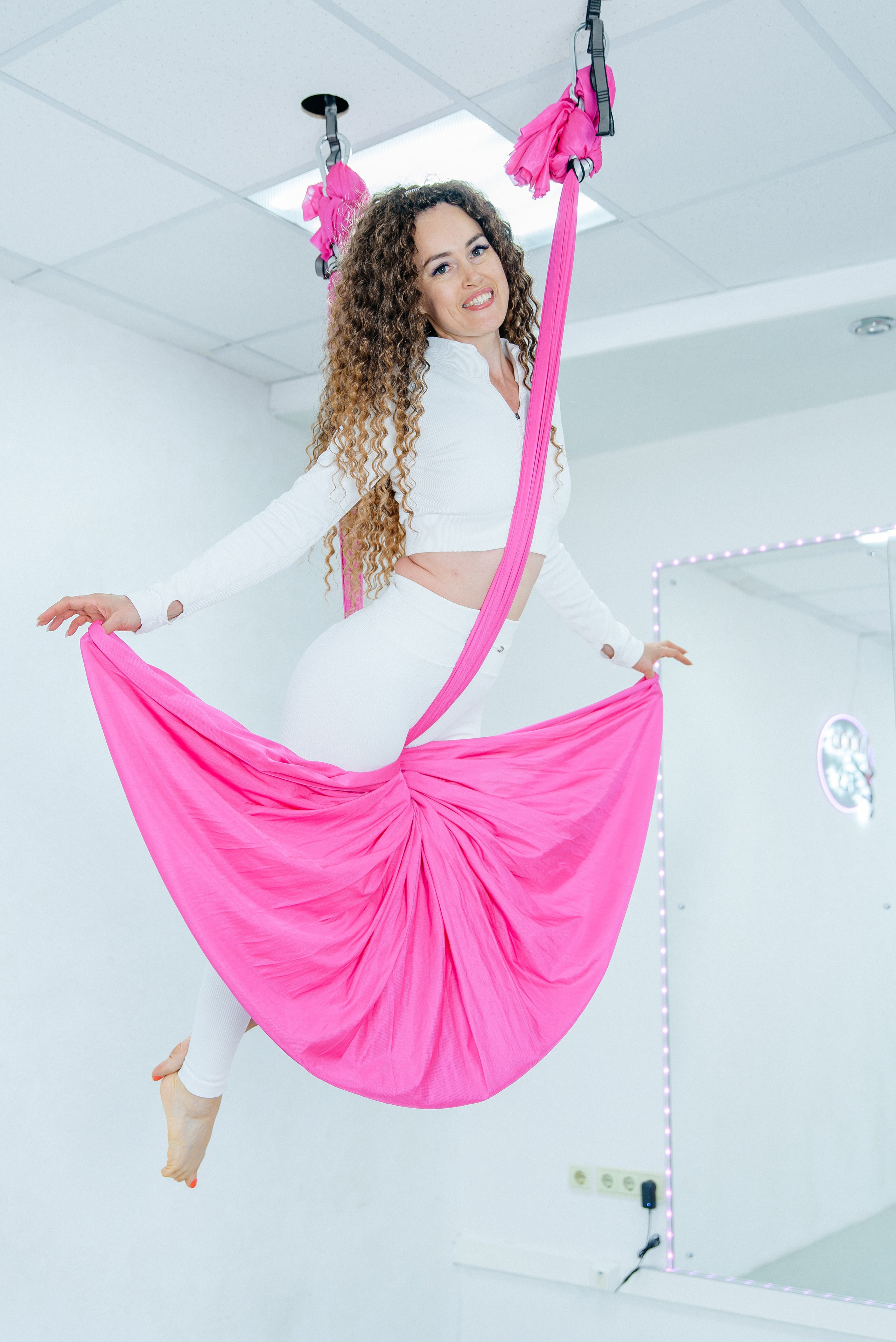 Студия воздушной акробатики. Семейный фотограф в Барнауле