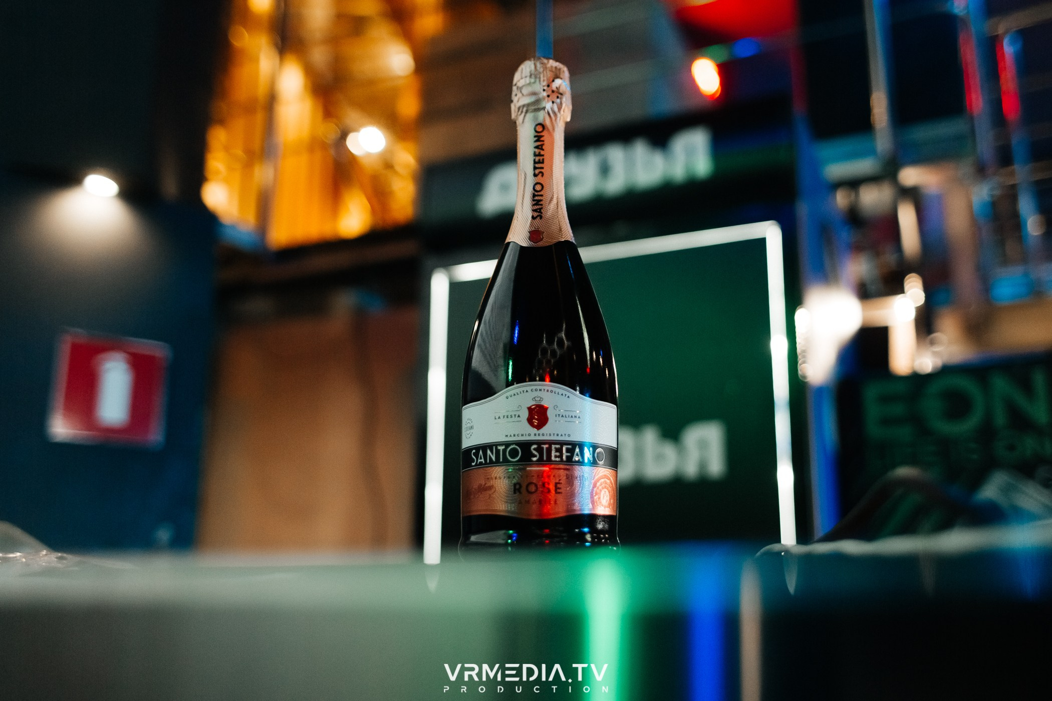 WoW QuiZ в баре «Друзья»