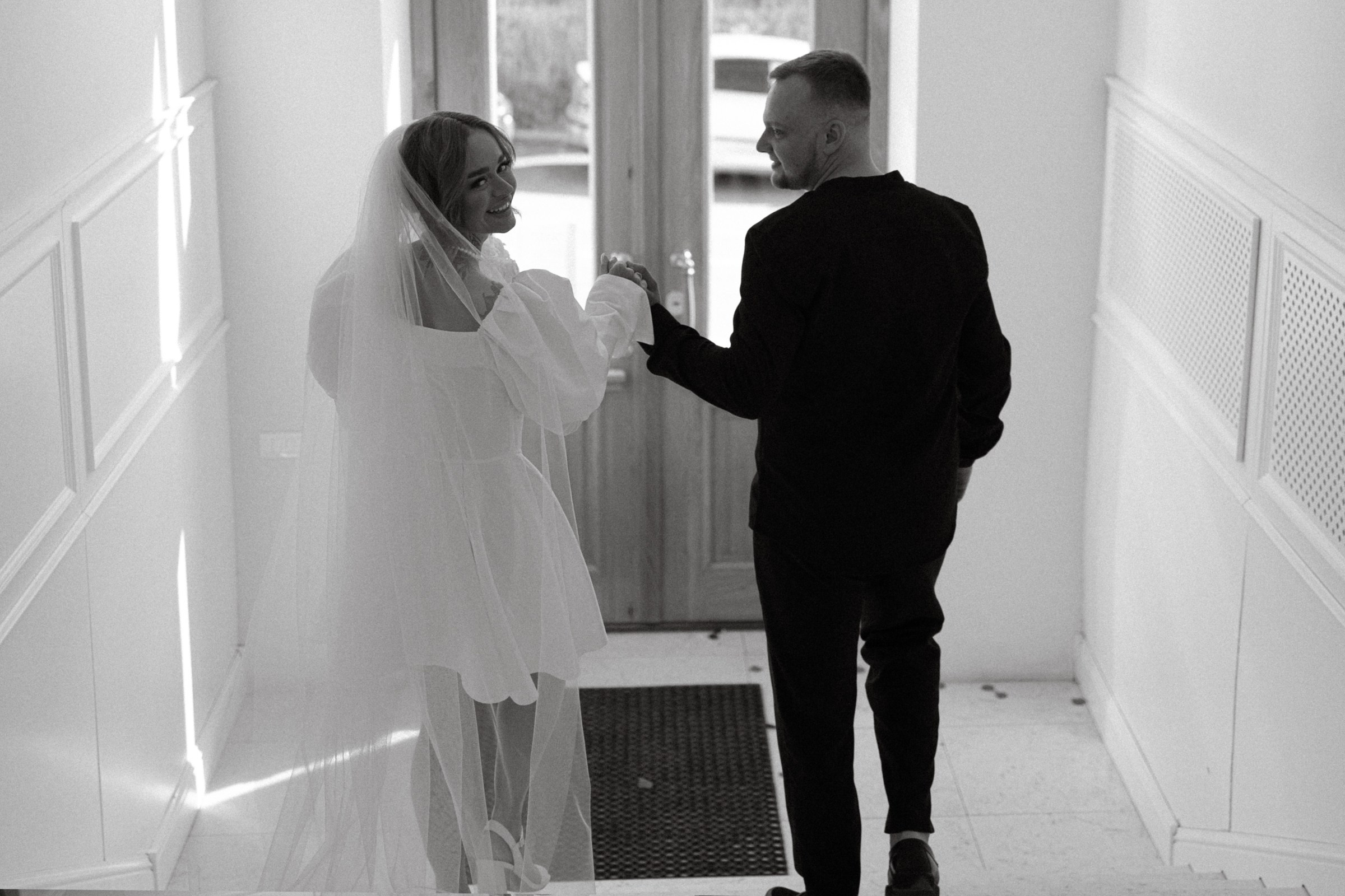 А в ЗАГС, что, паспорт надо брать?. Фотограф Daria Wilner