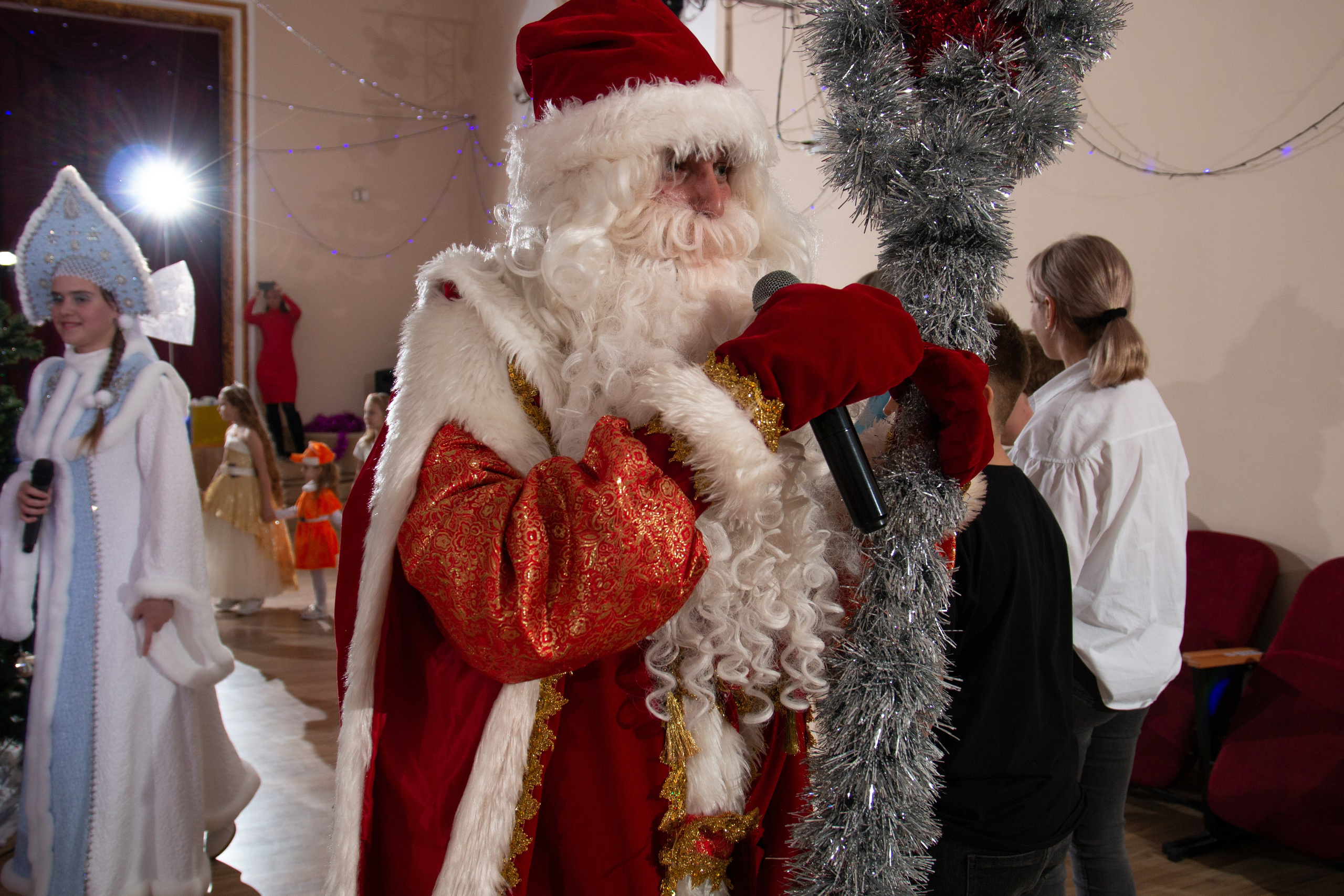 Новогодний утренник ДК Строитель 25.12.2023 г. г. Новоалександровск. Главная