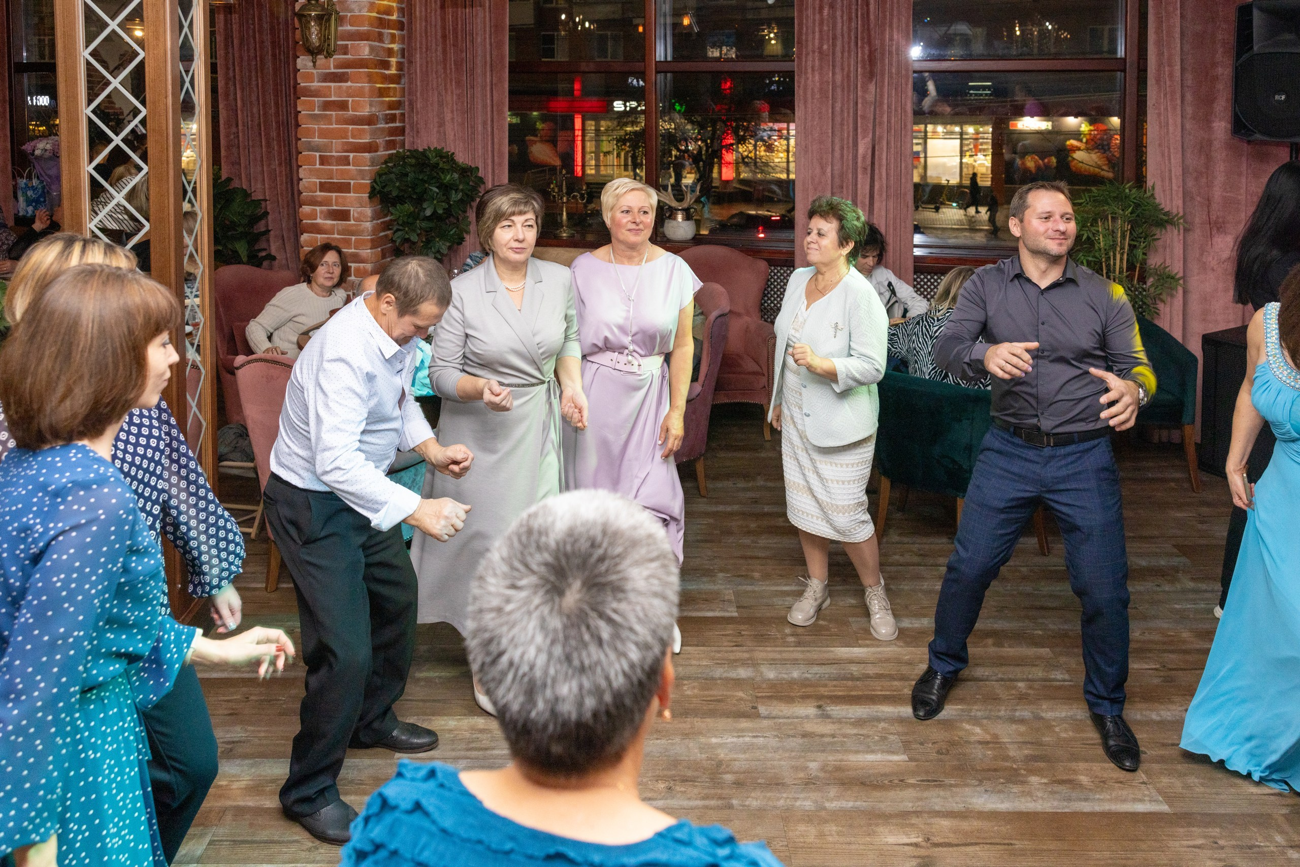 Юбилей в ресторане Тбилиси. Фотограф в Туле Крупский АнДРей. Фотостудия «КАДР71» в Туле