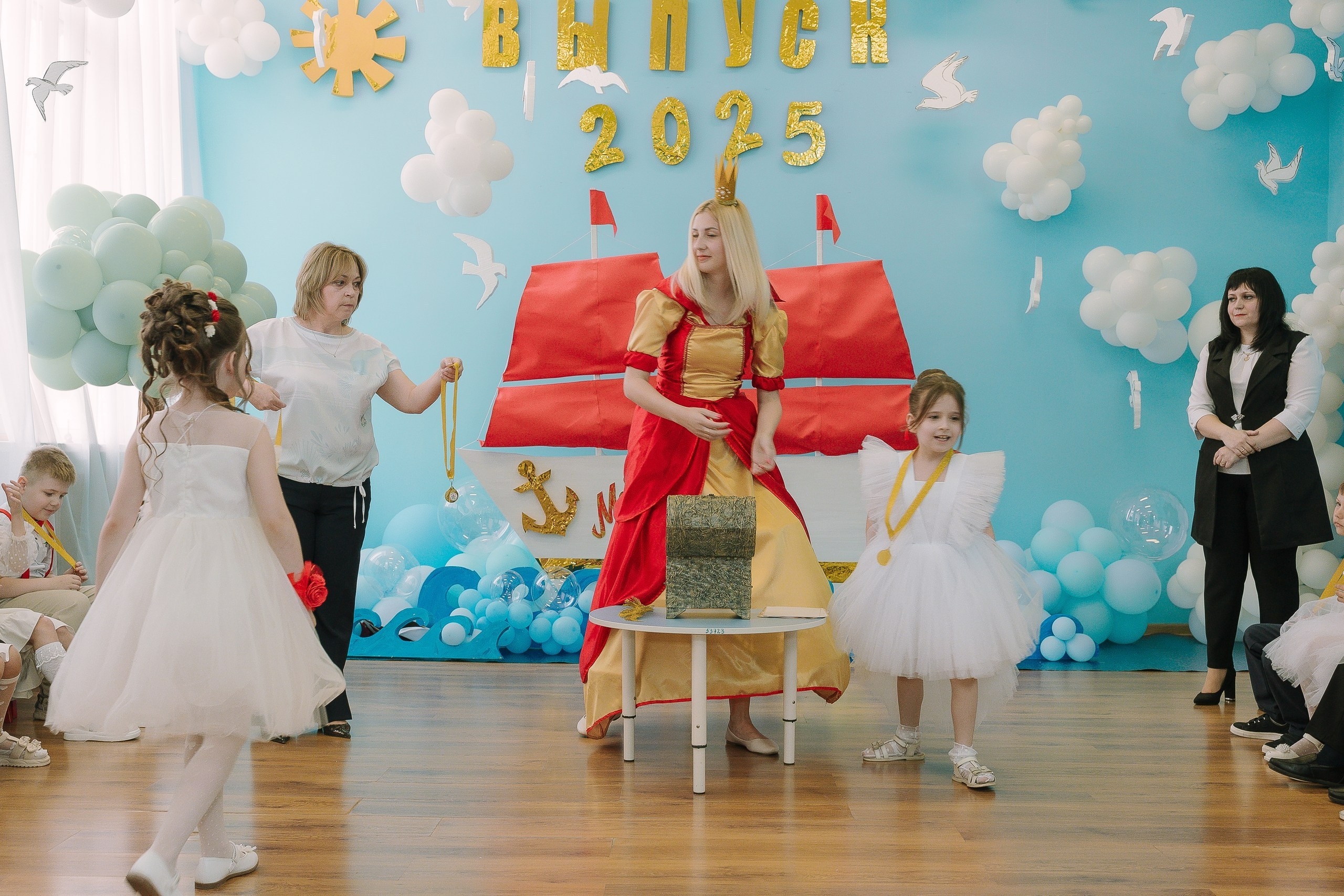 Выпускной 10 ДС. Выпускные альбомы Натальи Бутко: Новороссийск, Анапа, Геленджик