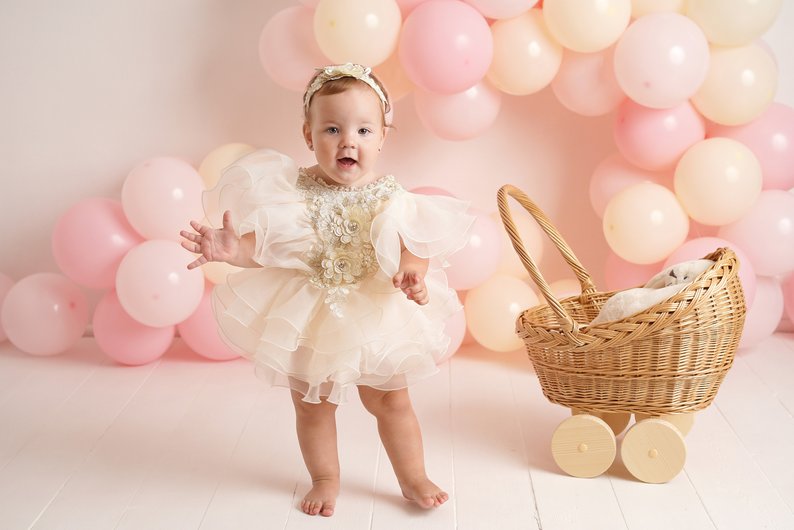 Детская фотосессия Первый годик Василисы. Детский фотограф и фотограф новорожденных в Калининград Оксана Иваний