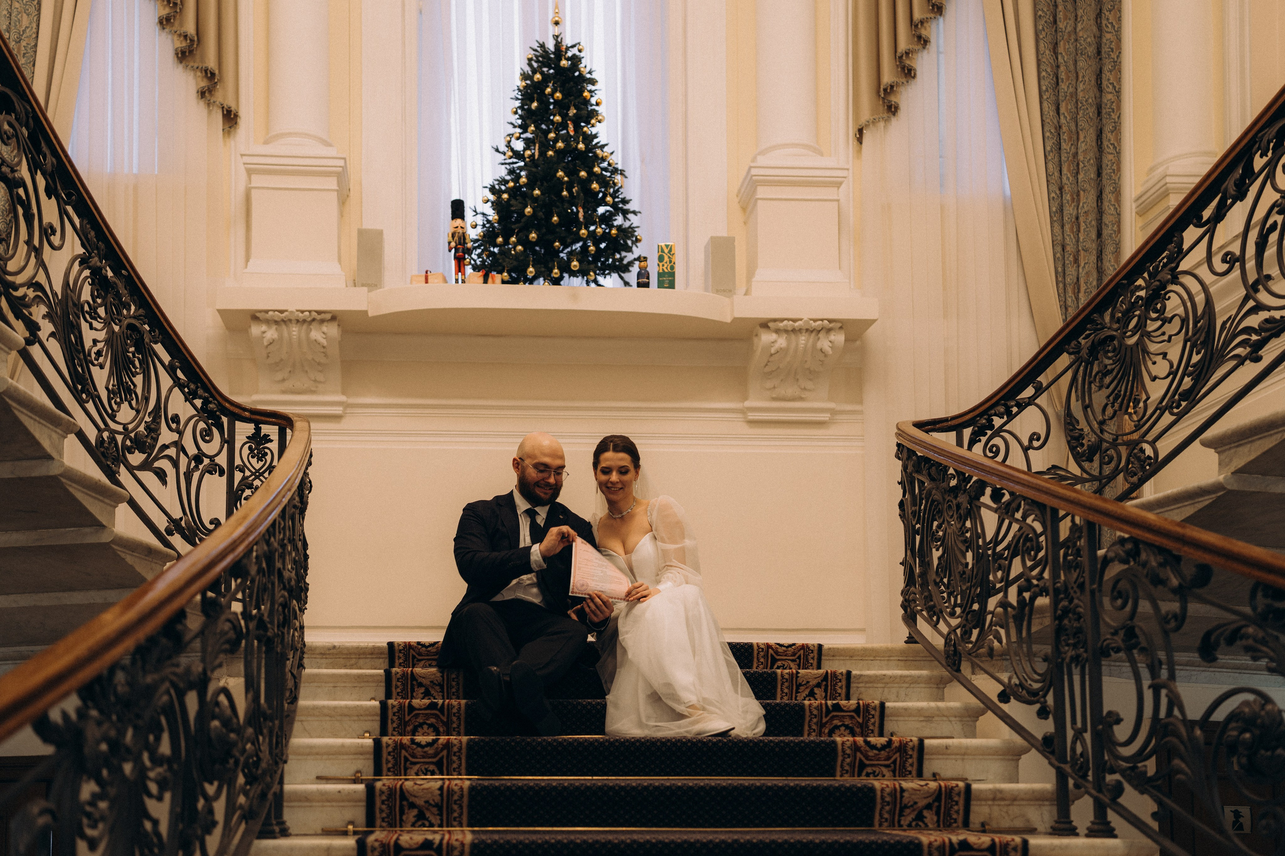 СВАДЕБНАЯ СЬЕМКА ВО ВТОРОМ ДВОРЦЕ (ДЕКАБРЬ) ТАКЖЕ СЬЕМКА В СТУДИИ НА ЧЕРНЫШЕВСКОЙ. Профессиональный фотограф, Санкт-Петербург — Виктория Богомолова