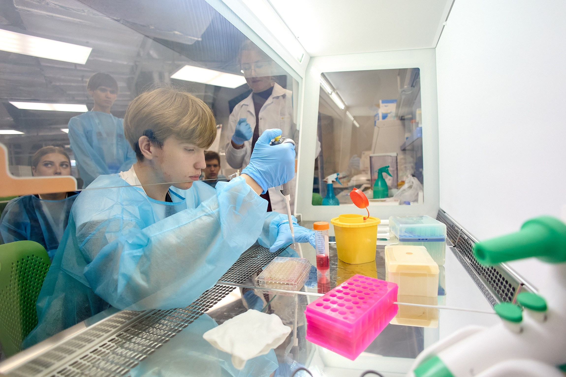 Университетские смены 2025. Репортажный и студийный фотограф во Владивостоке Дударева Софья