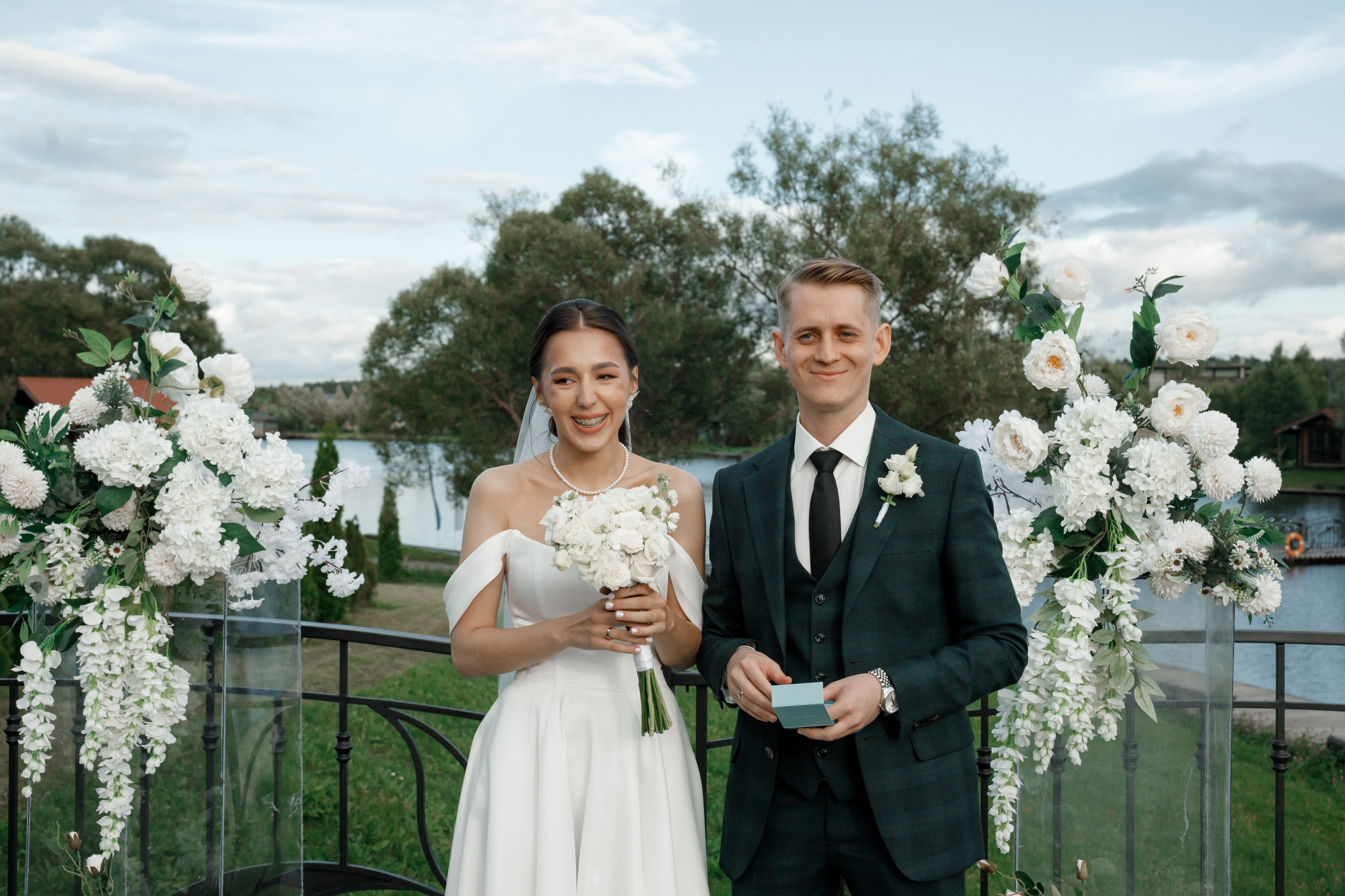 Регистрация в отеле Fish Point, ЗАГС Бутово, прогулка в Остафьево. Свадебный и репортажный фотограф (Москва, Королев и другие)