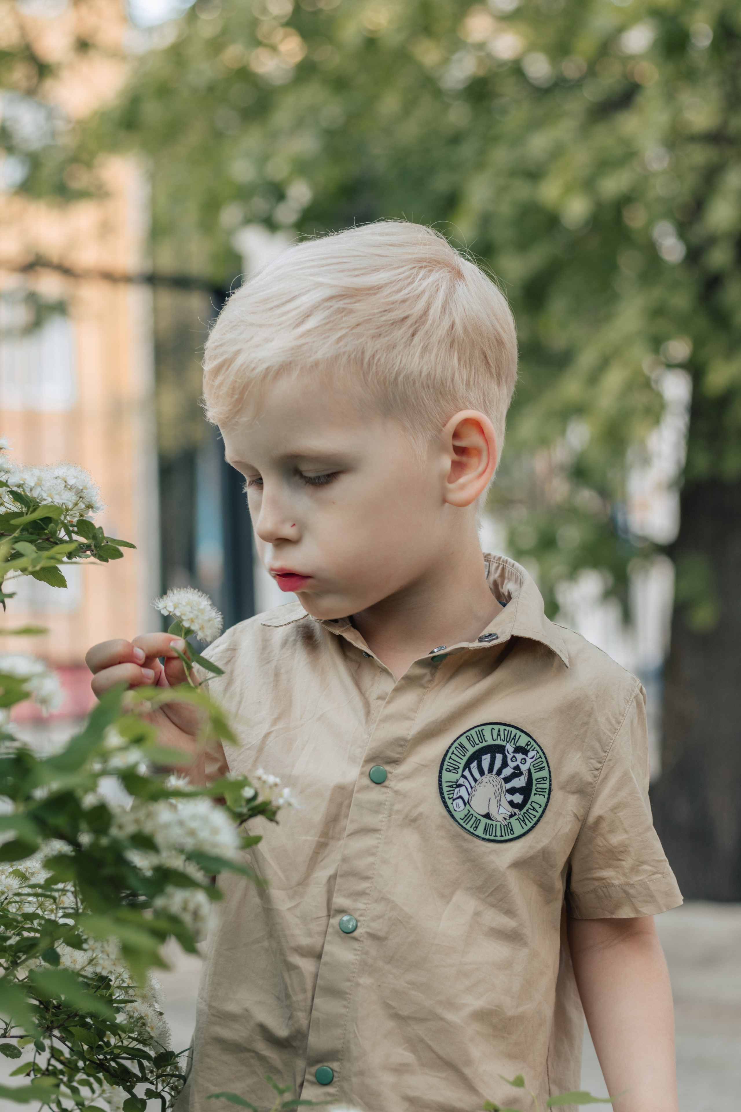 Прогулка с мамой по городу