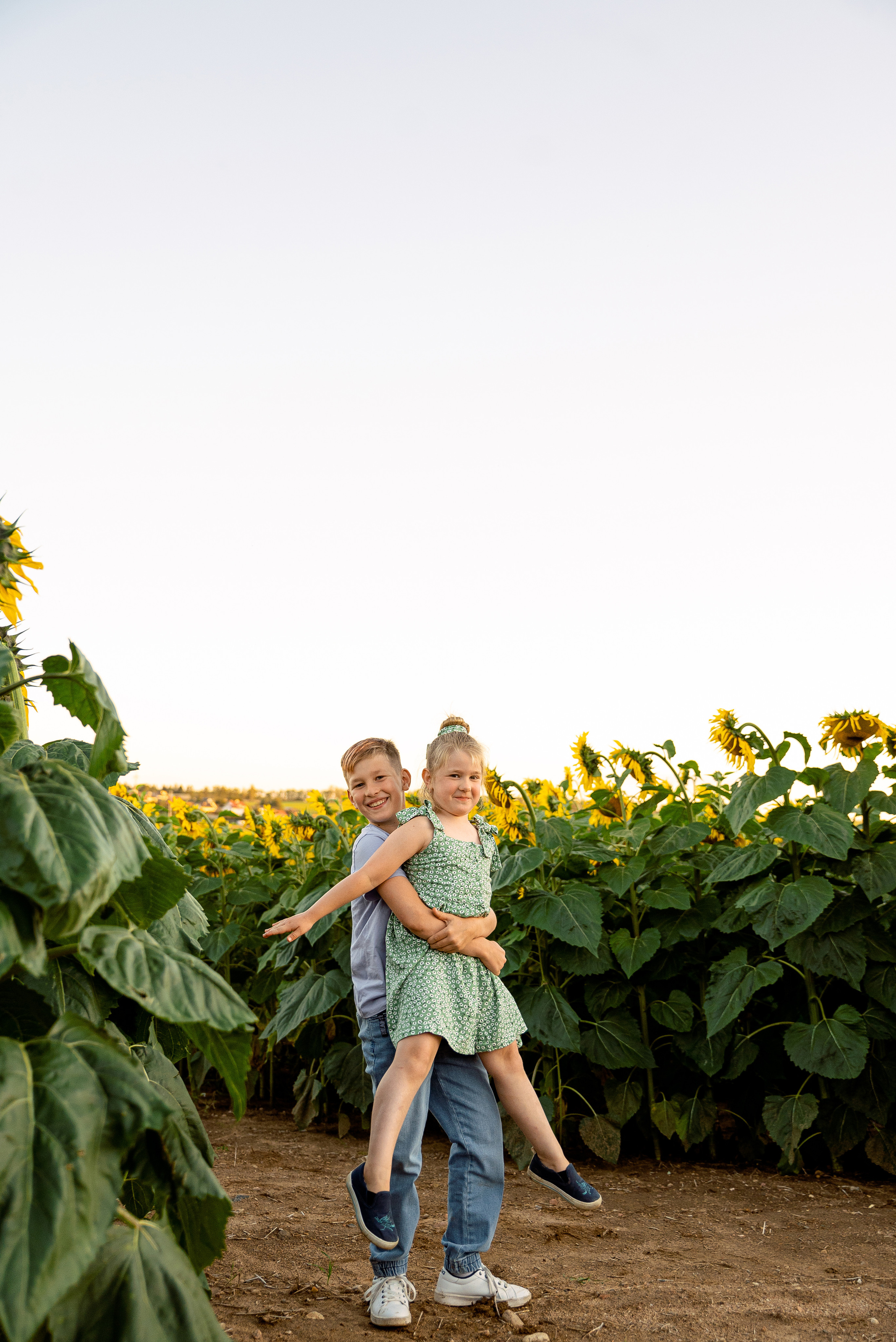 Подсолнуховое веселье. Свадебный и портретный фотограф в Минске Наташа Каракулова