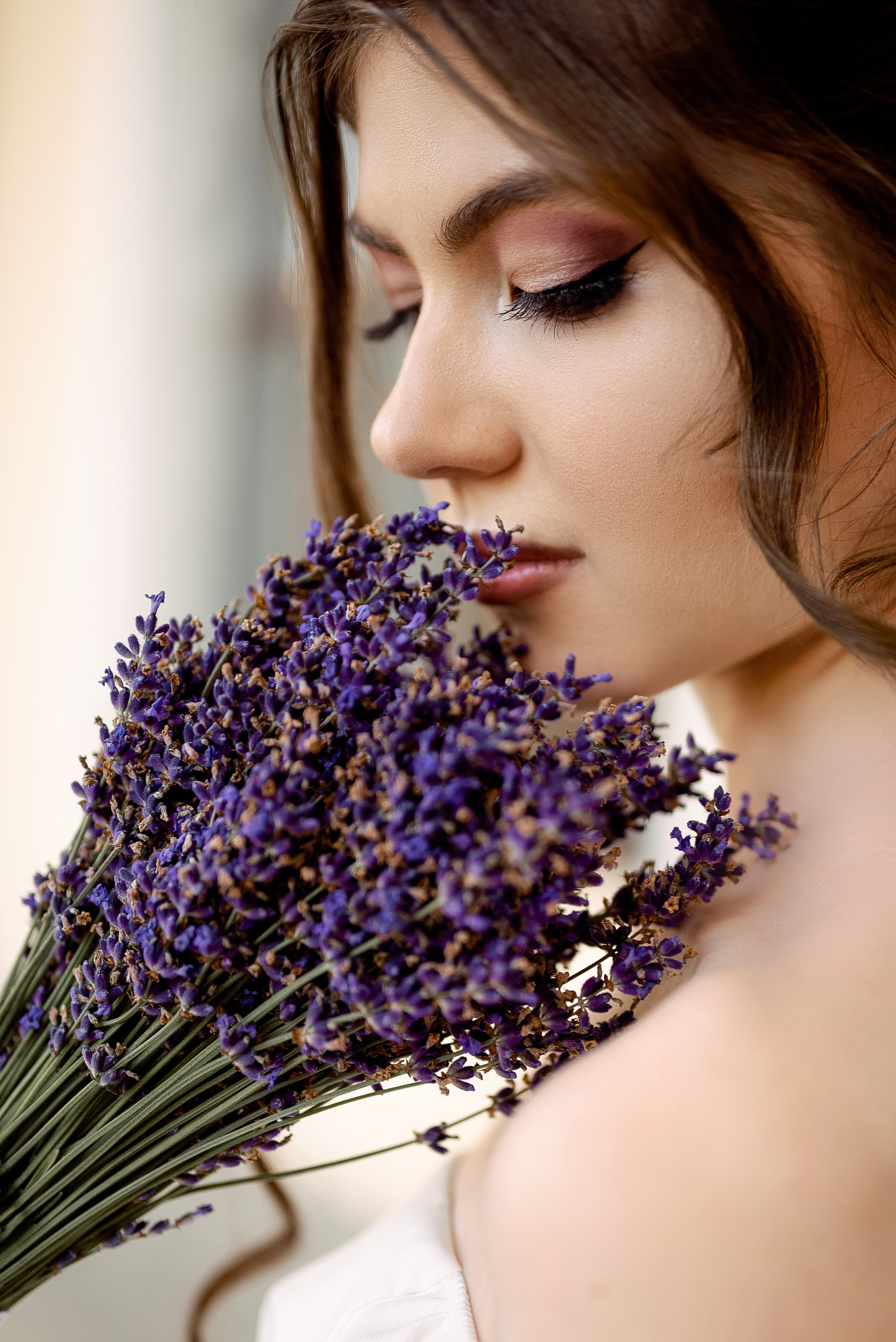 Катя с лавандой. Свадебный и портретный фотограф в Минске Наташа Каракулова