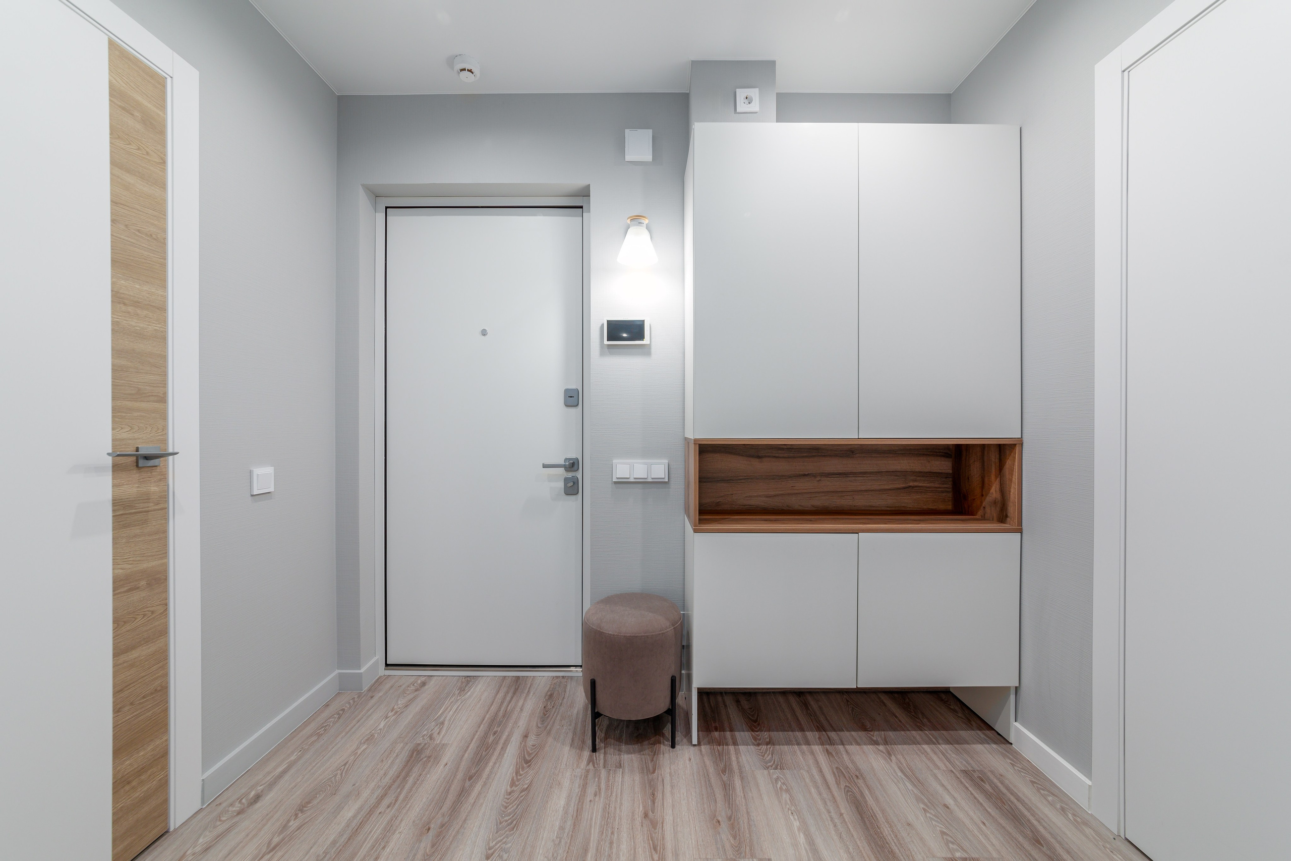 Однокомнатная квартира, Варшавская ул