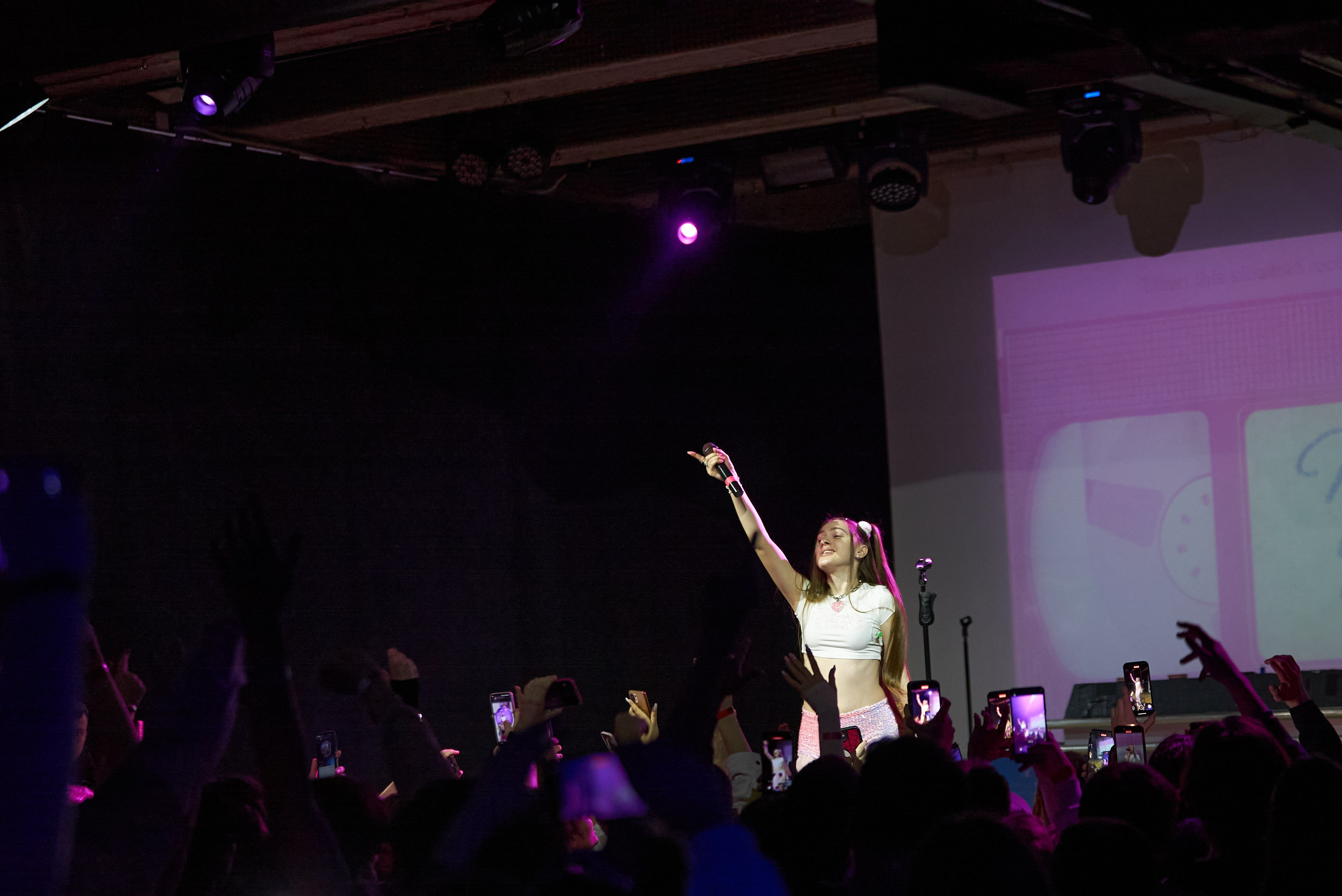 Мэйби Бэйби. TRINITY GRAPH