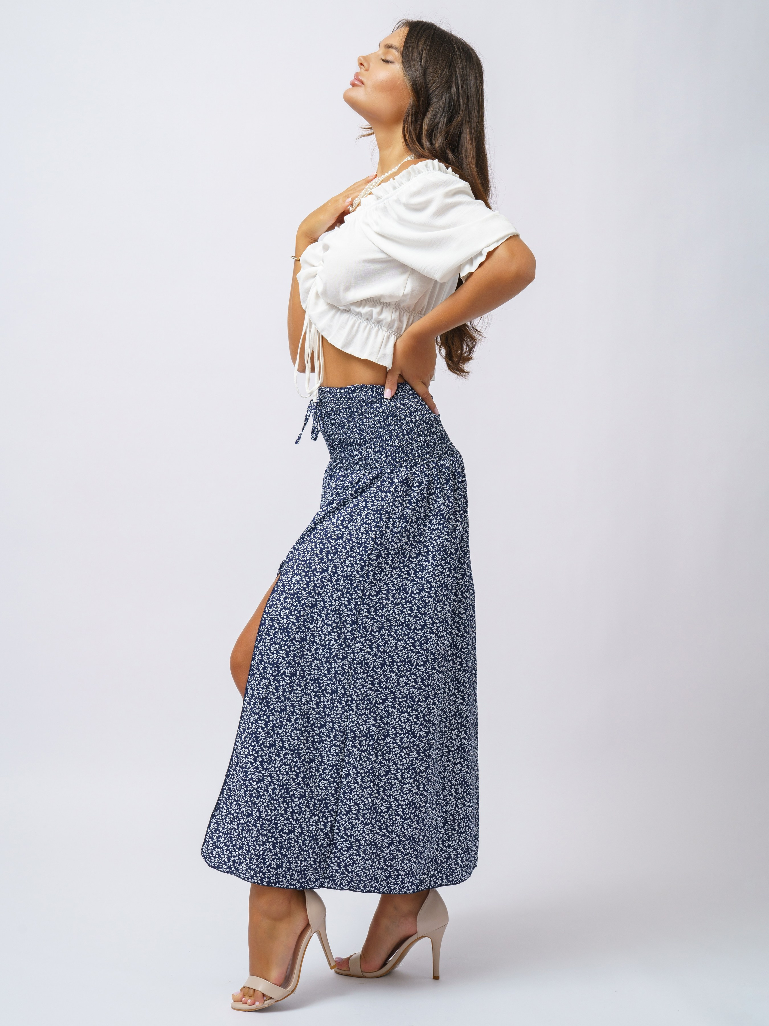 Юбки, модель Юлия. KED Production — продакшн из СПб. Создаём фото, видео и контент, который помогает брендам и селлерам продавать больше