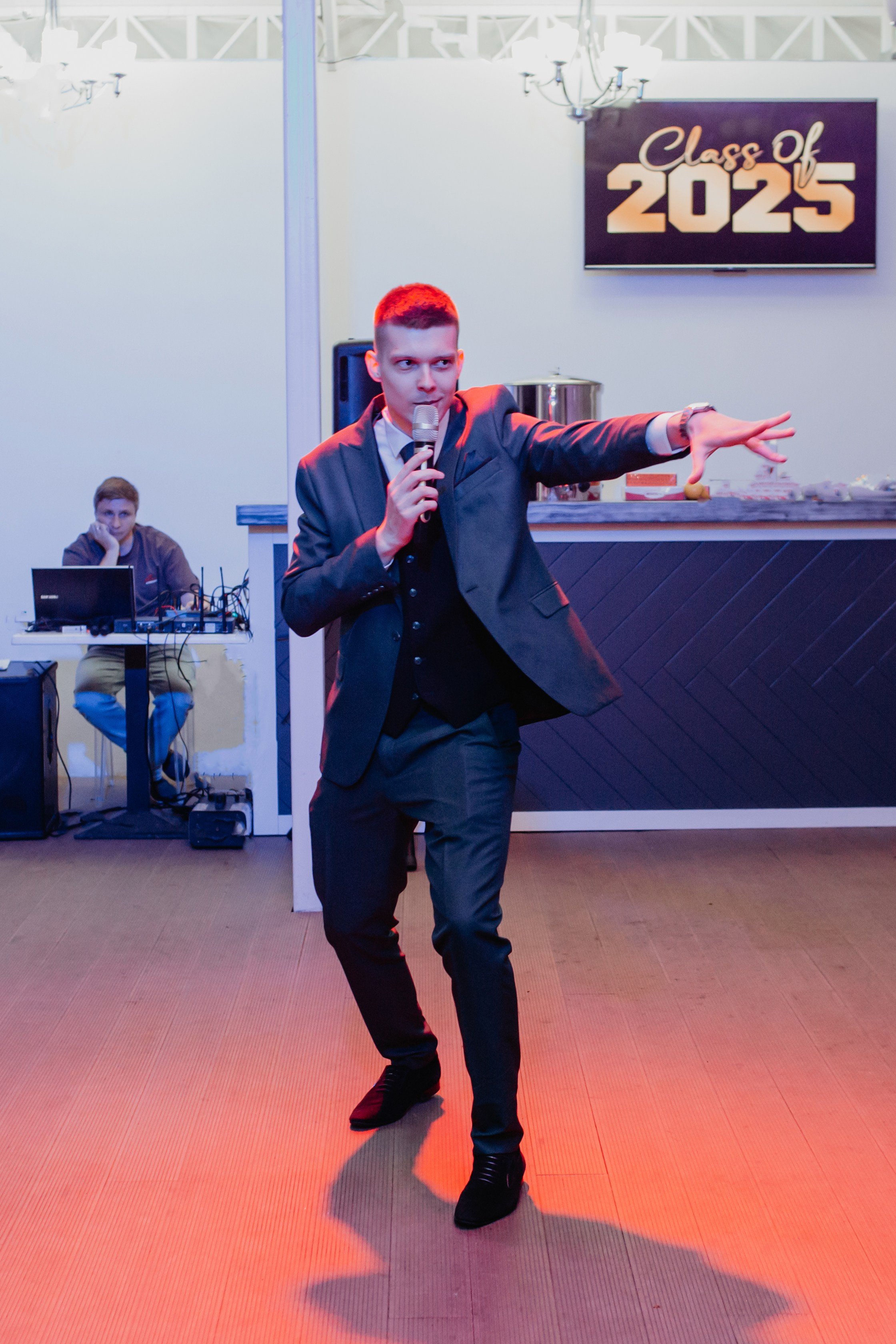 Выпускной 2025 (41 школа) 11 класс. Фотограф в Челябинске Ополихина Анна