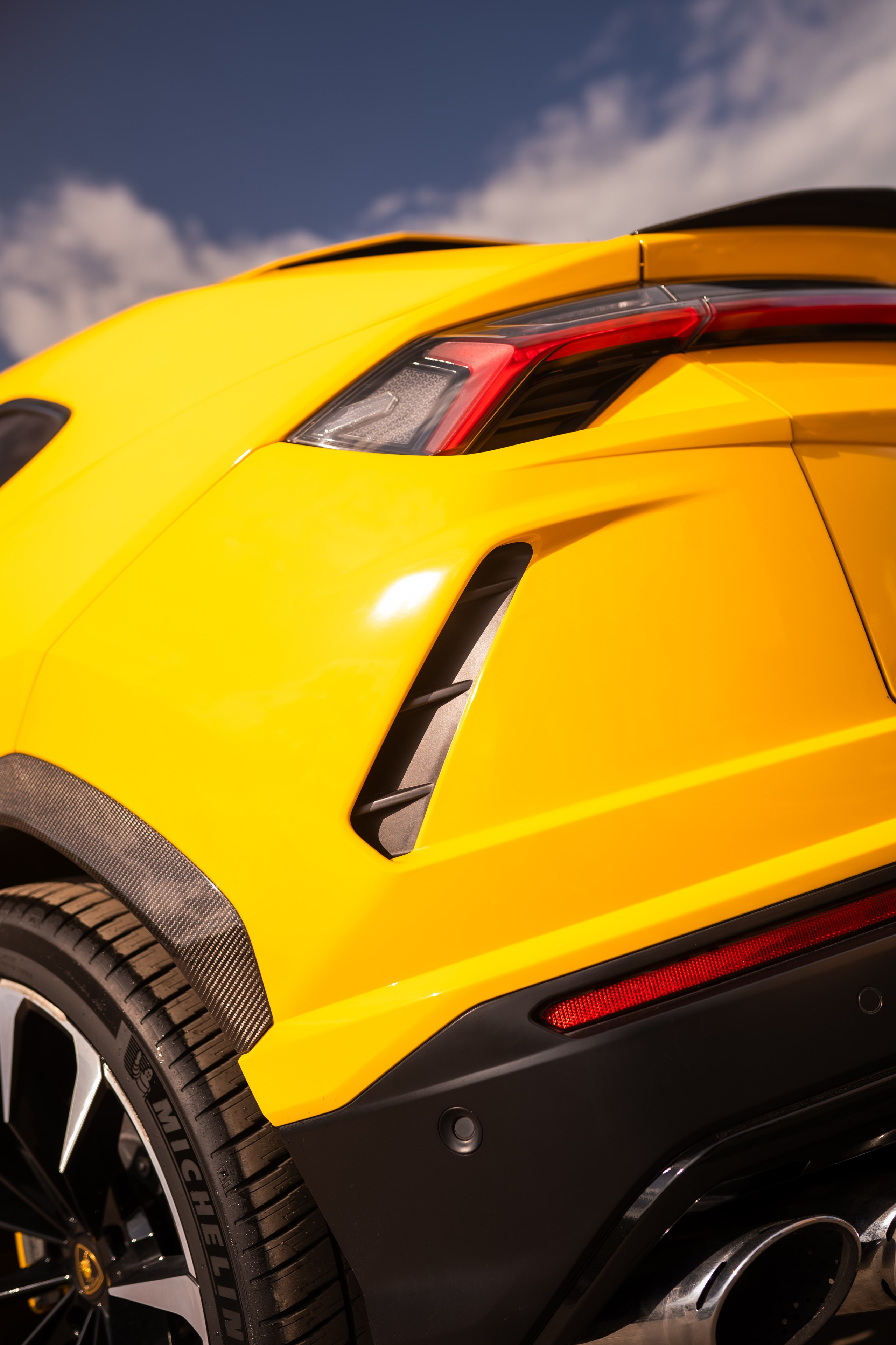 Lamborghini Urus. Mirllaev