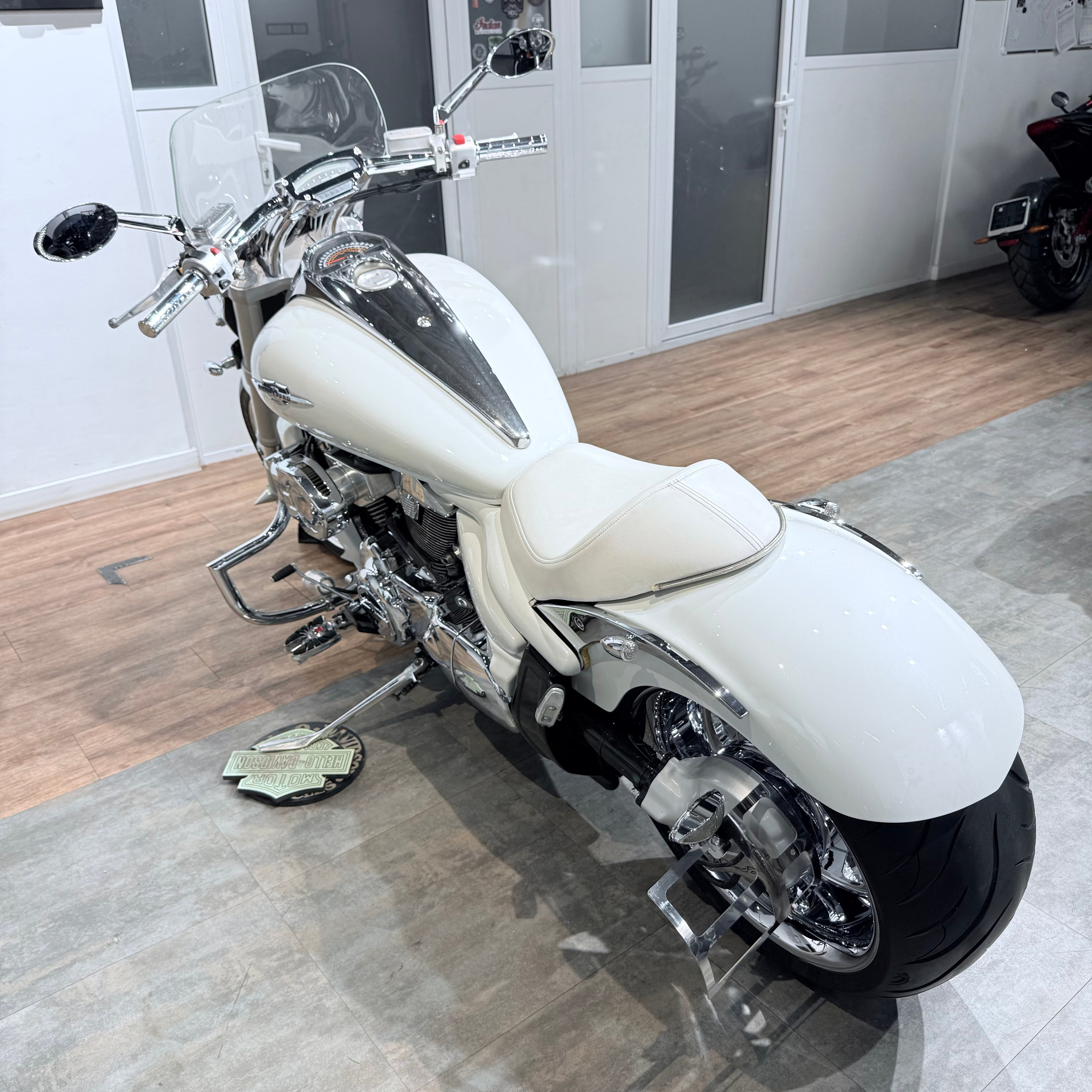 2007 SUZUКI М109R Whitе Hunter. Hello Davidson, Москва. Только хорошие мотоциклы…