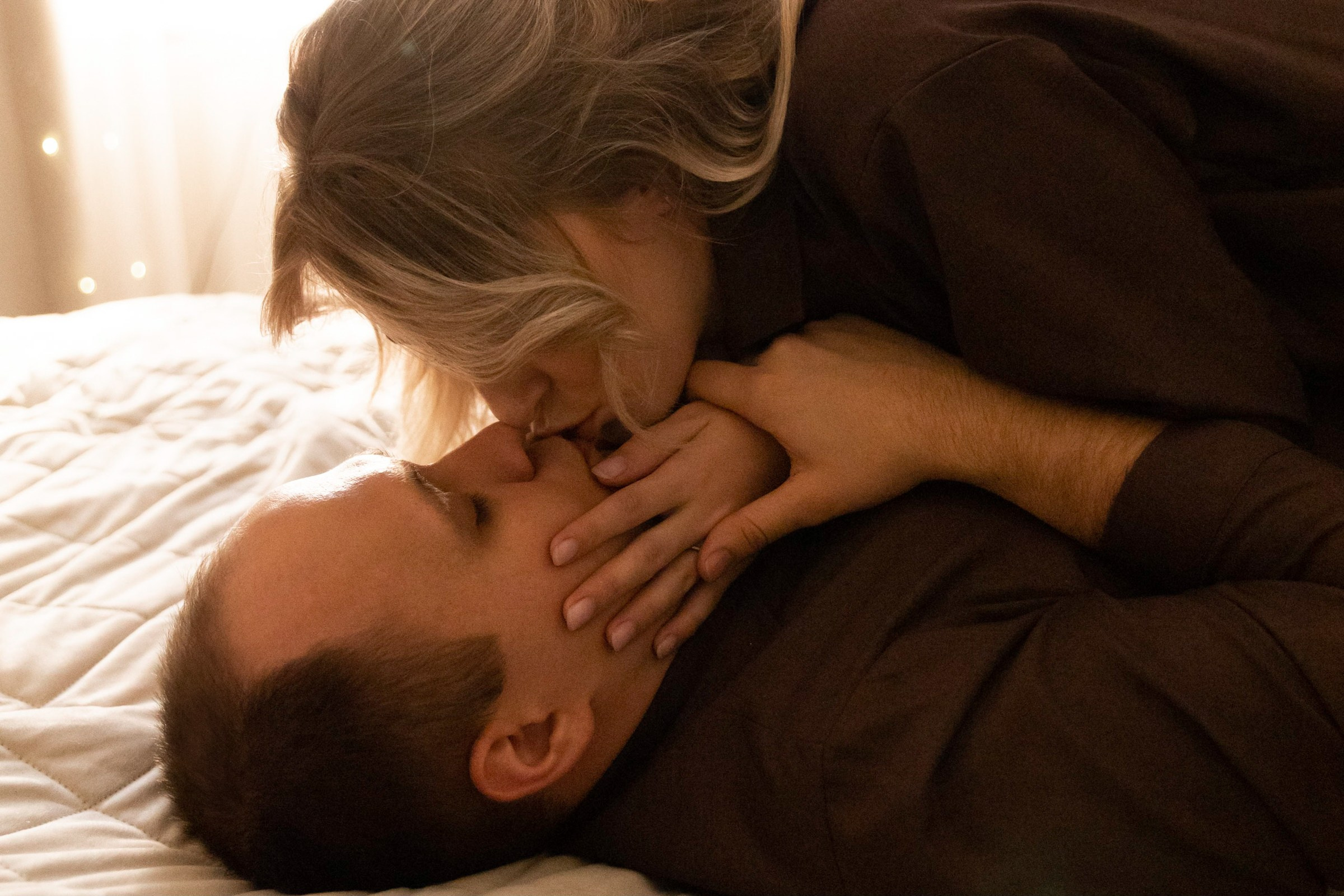 Распаковывать подарки. Свадебный фотограф Марьям Сайфулина г. Красноярск