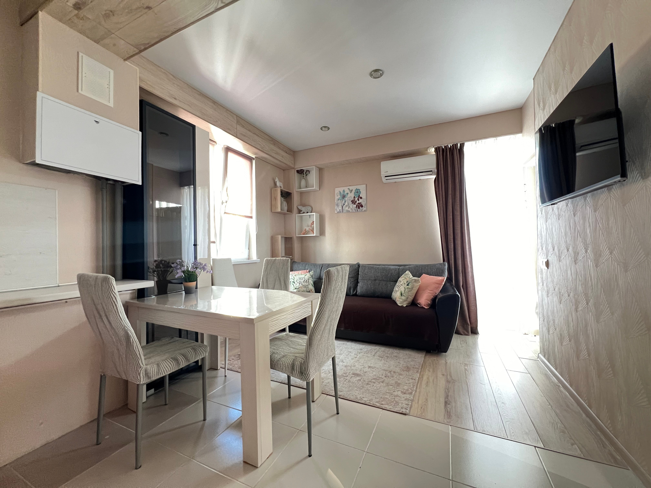 Светлая, уютная квартира рядом с морем!. Квартиры посуточно, длительно в Сочи, LARA APART GROUP